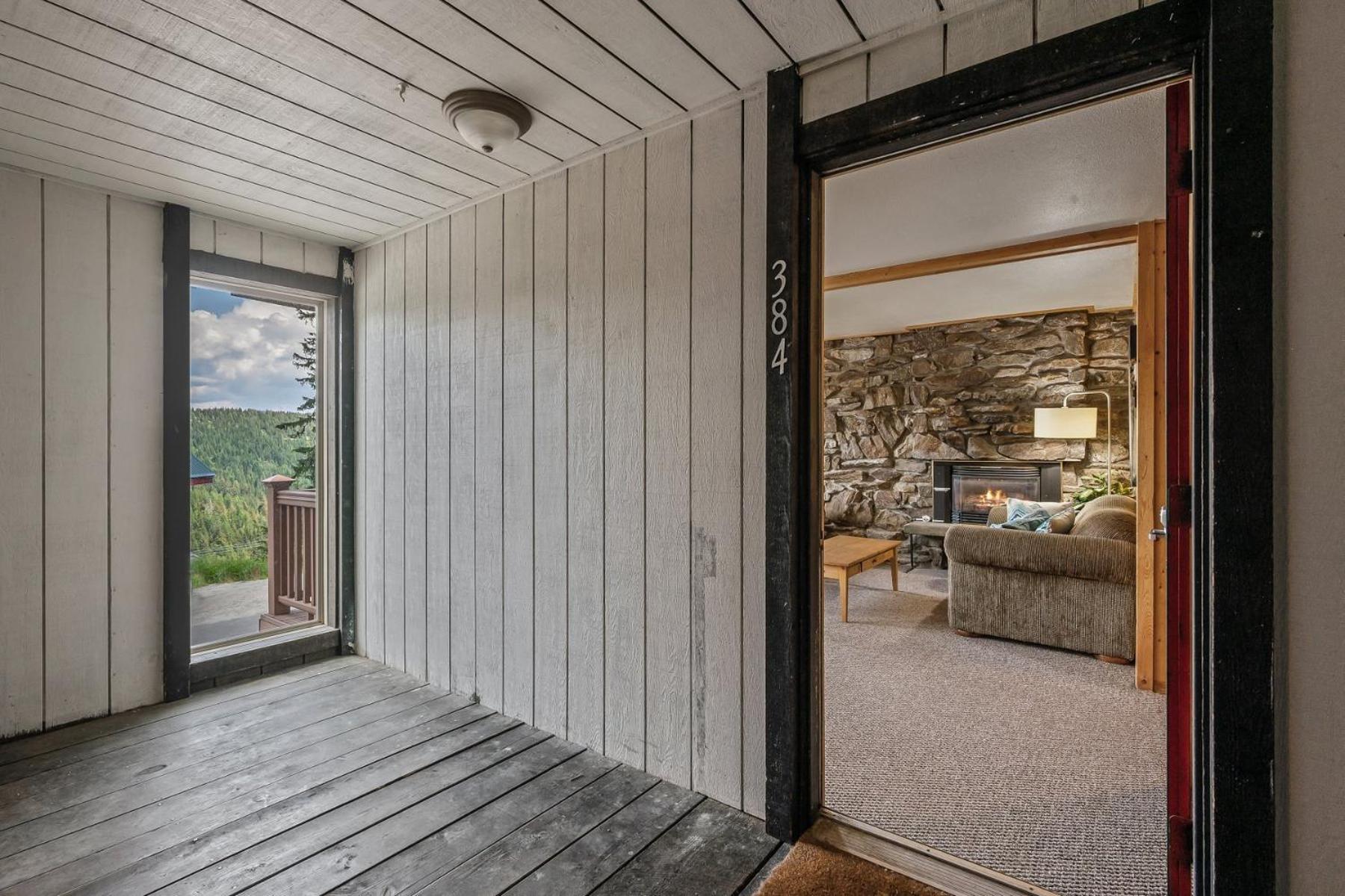 Cozy, spacious, amazing location