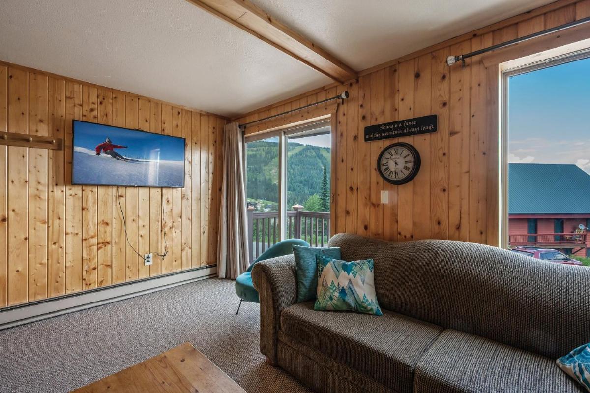 Cozy, spacious, amazing location