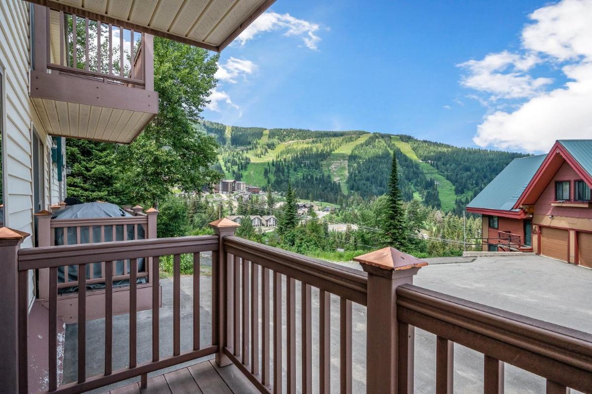 Cozy, spacious, amazing location