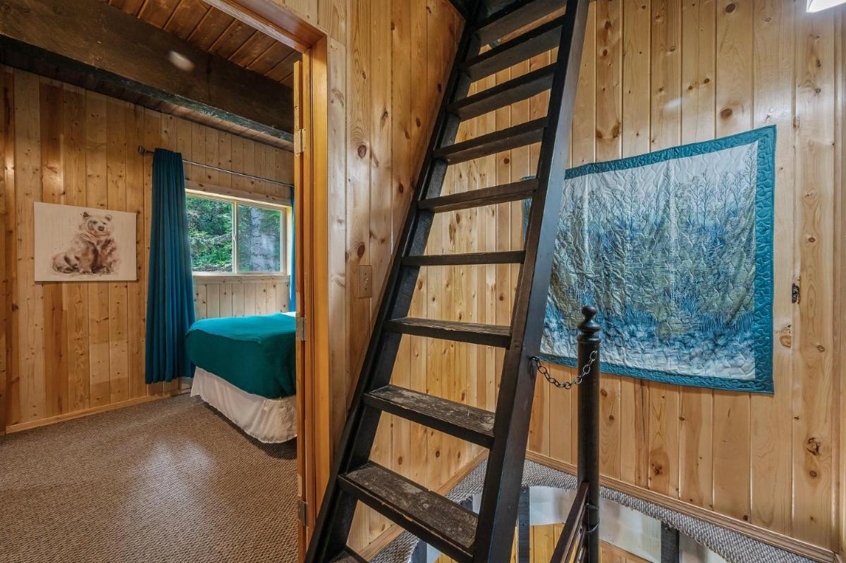 Cozy, spacious, amazing location