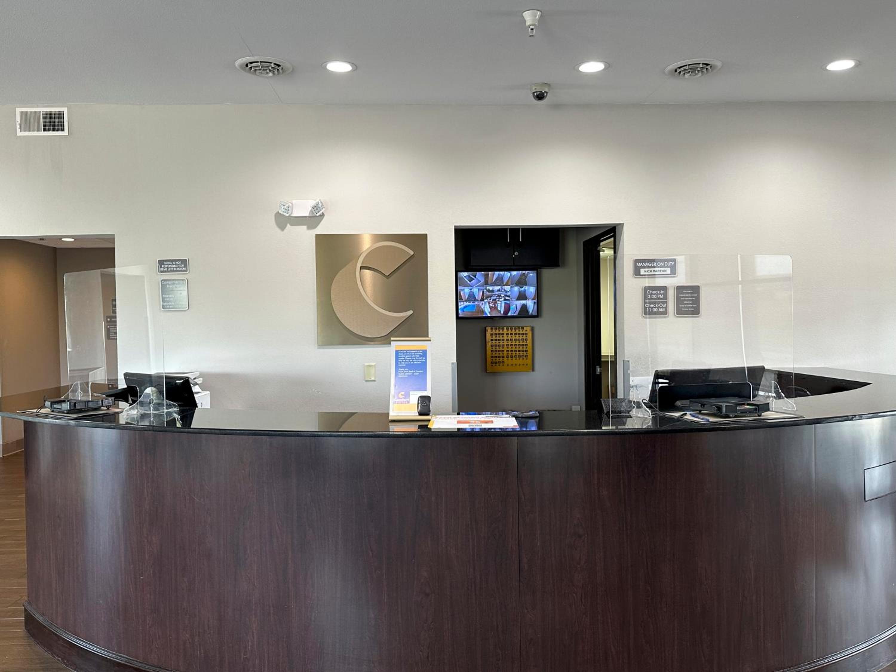 Jacksonville Vacations - Comfort Suites Jackson-Cape Girardeau - Property Image 1
