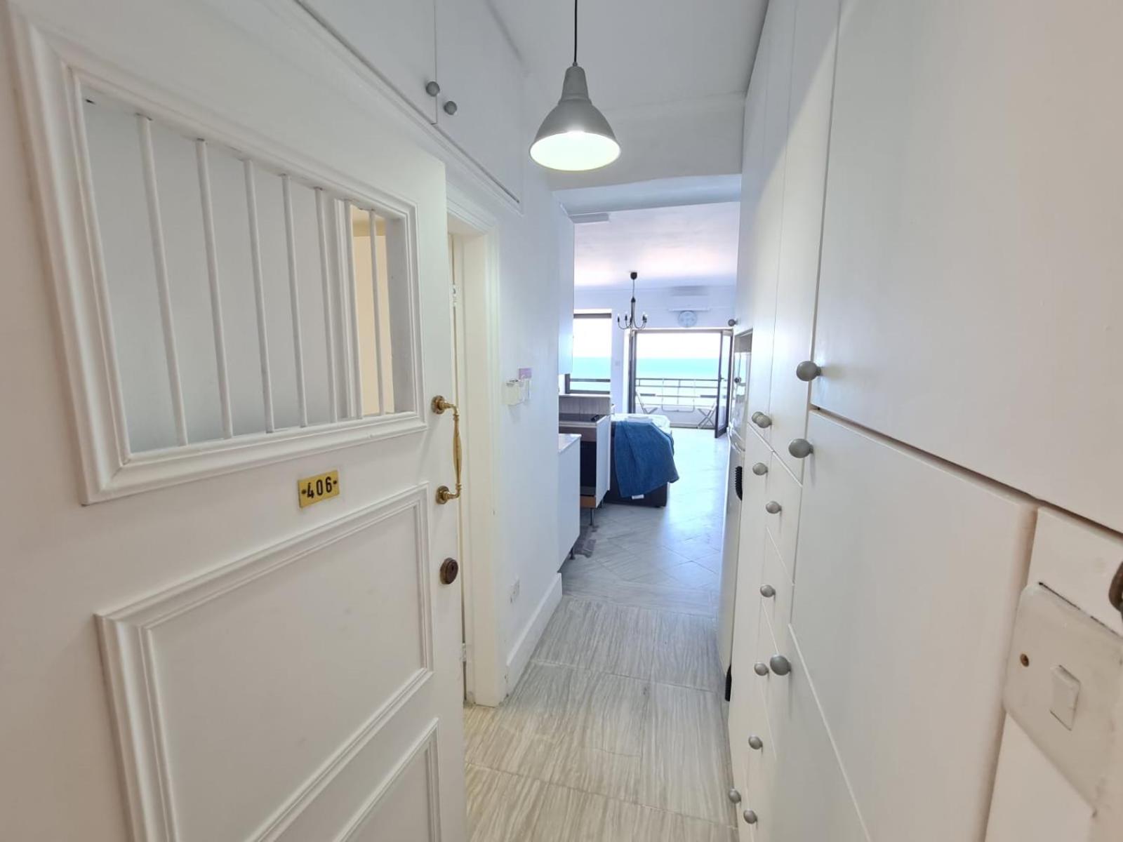 Beach Serenity Studio on Makenzy