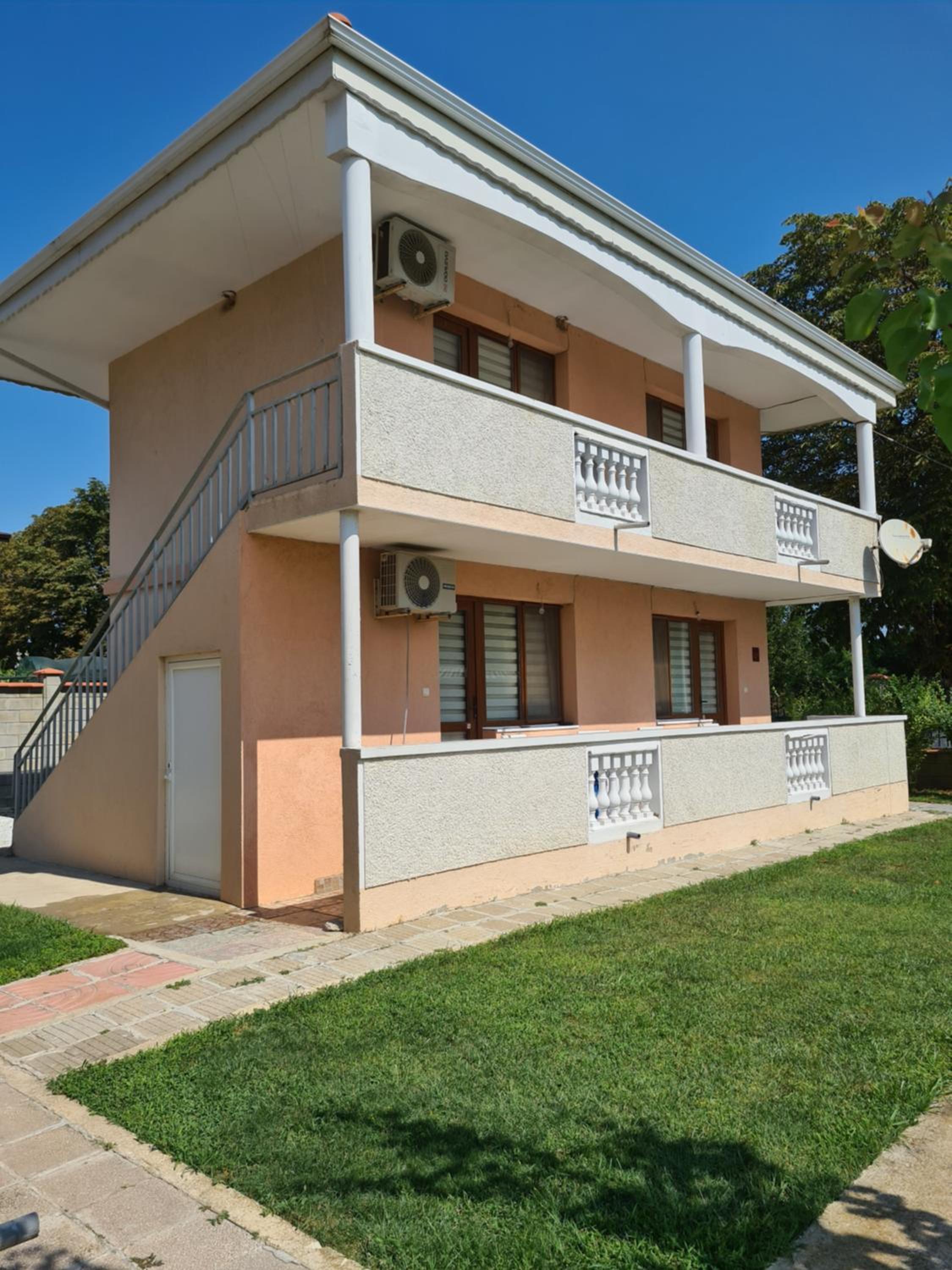 House Varna-1