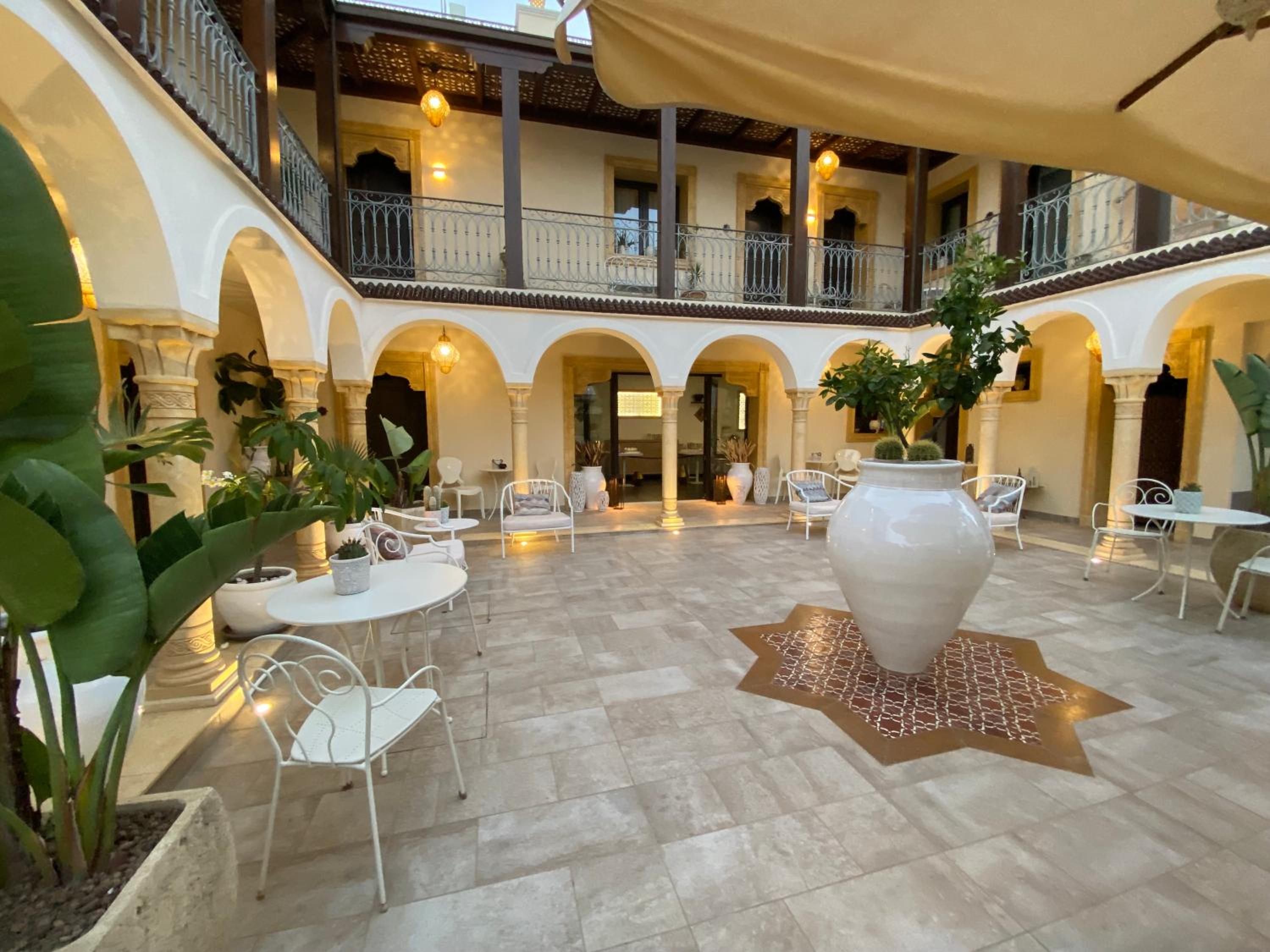 lounge