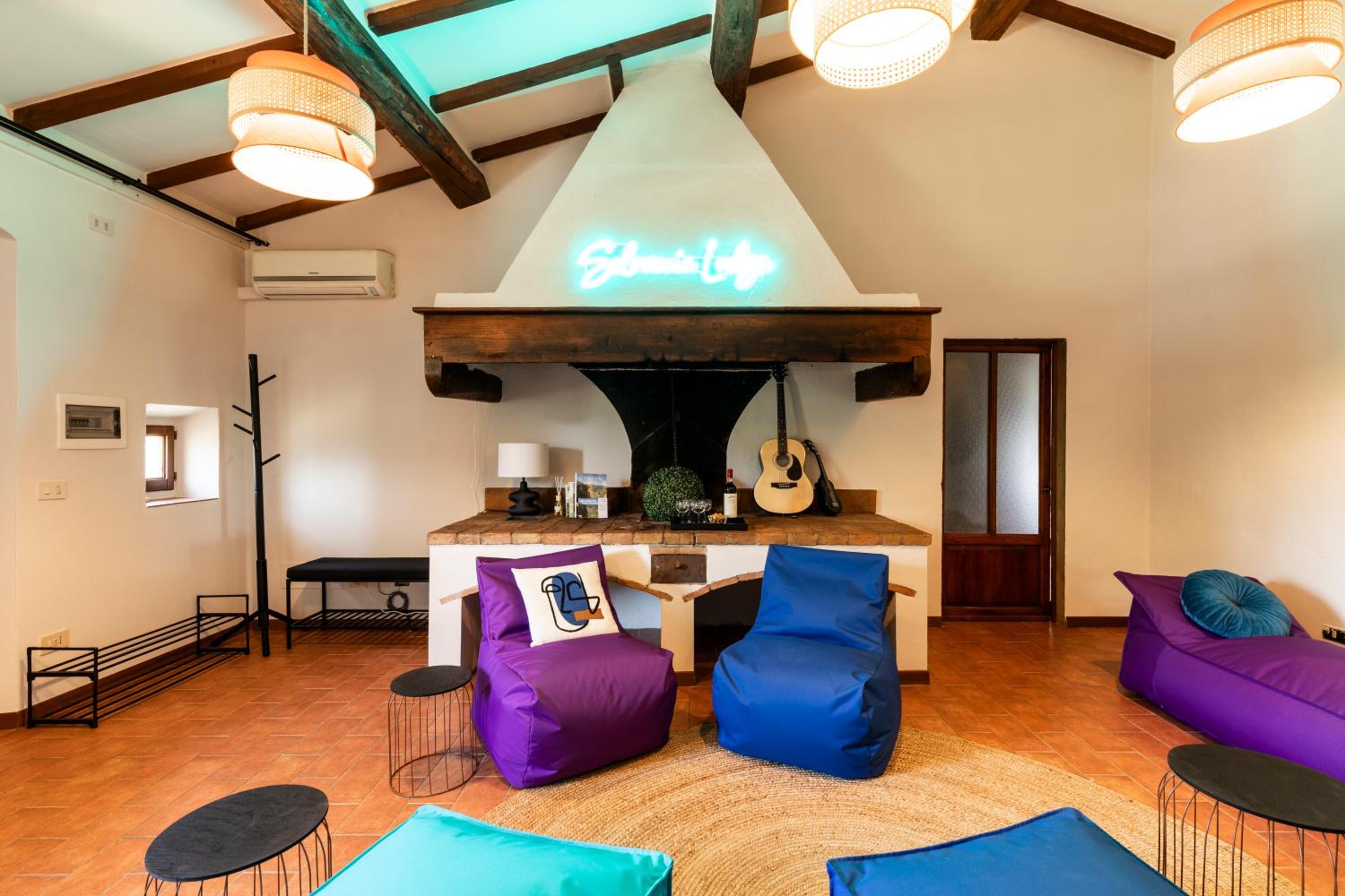 lounge