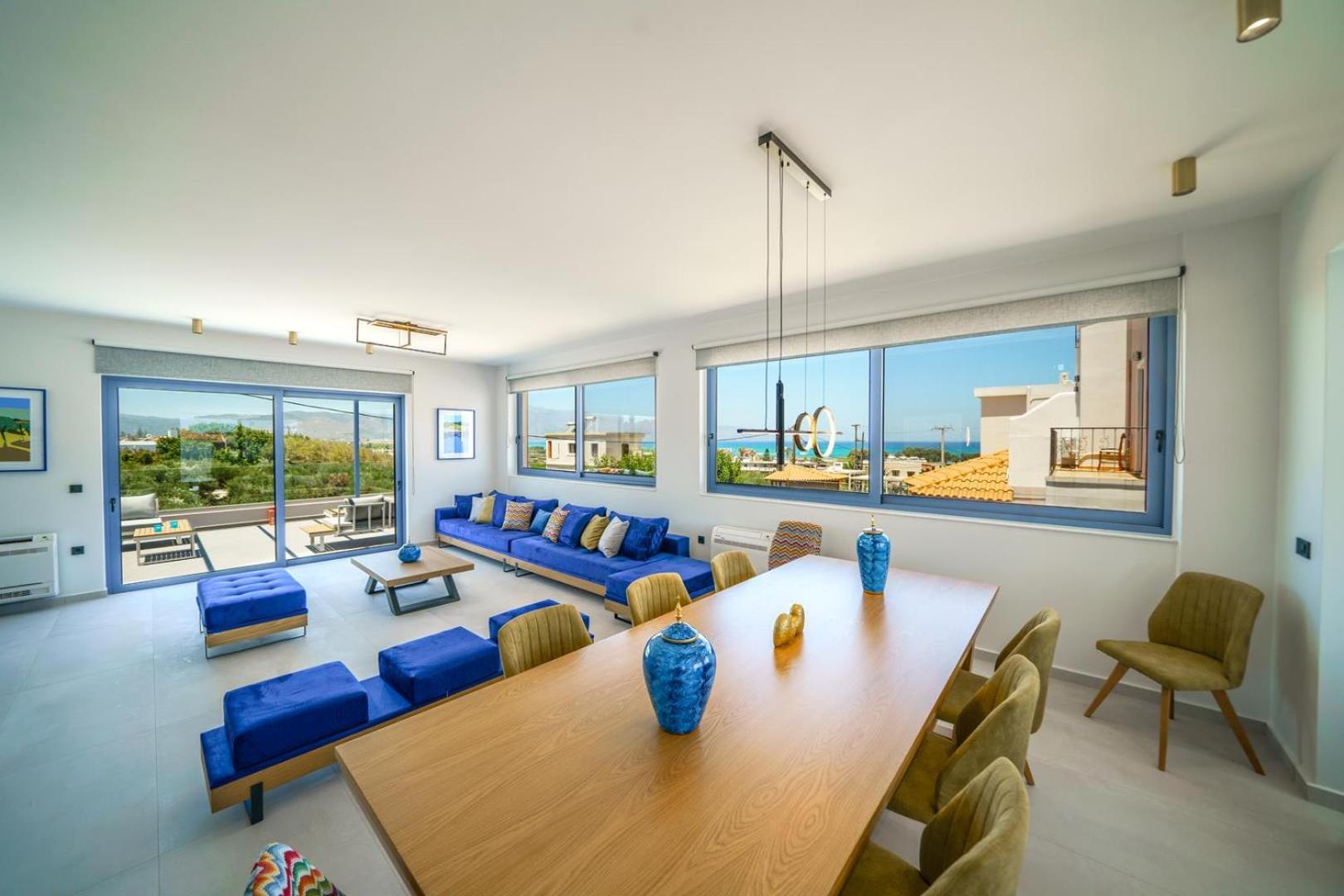 Naval villa-Panoramic villa with heated pool on the roof view 3