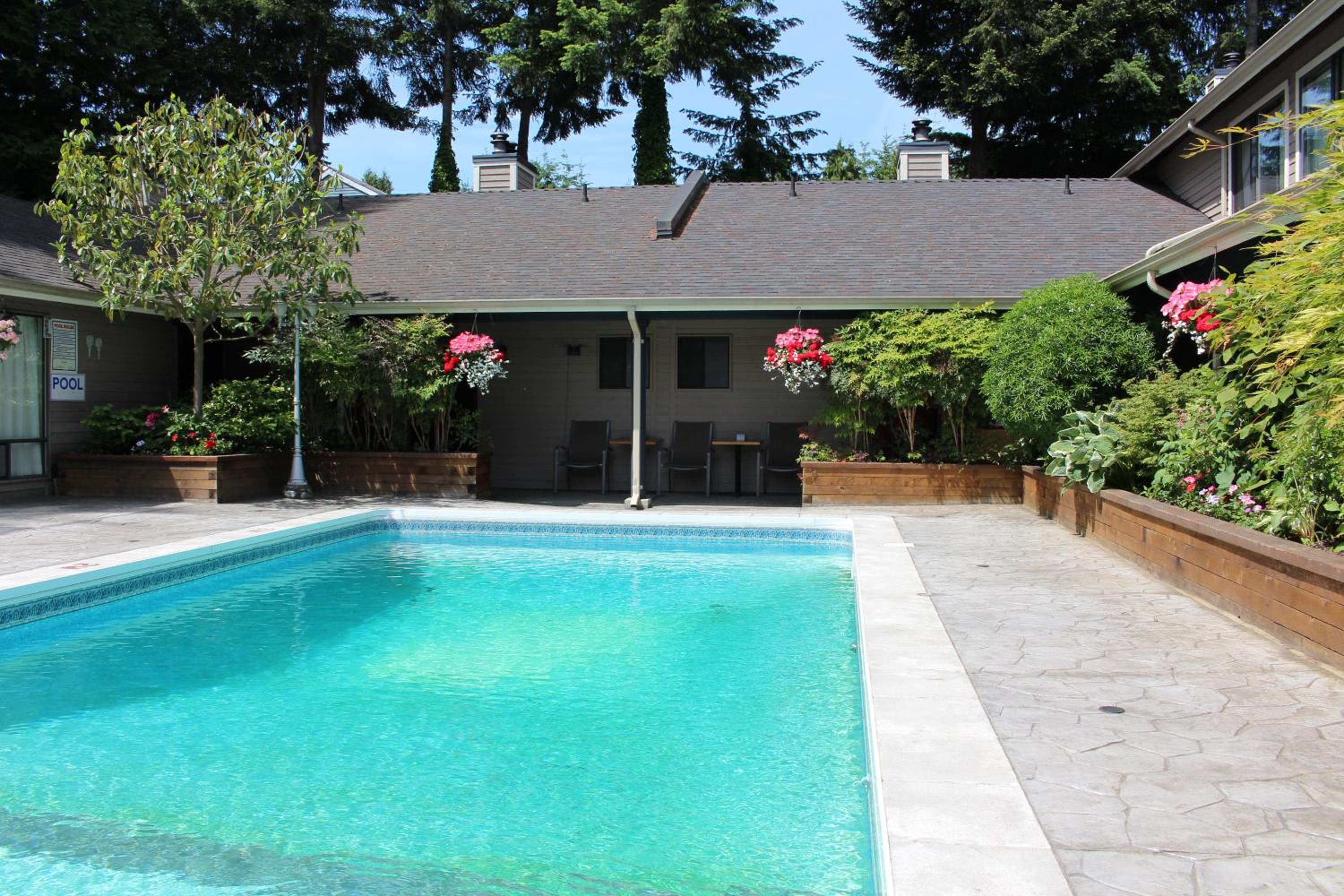 Sunshine Lodge Inn