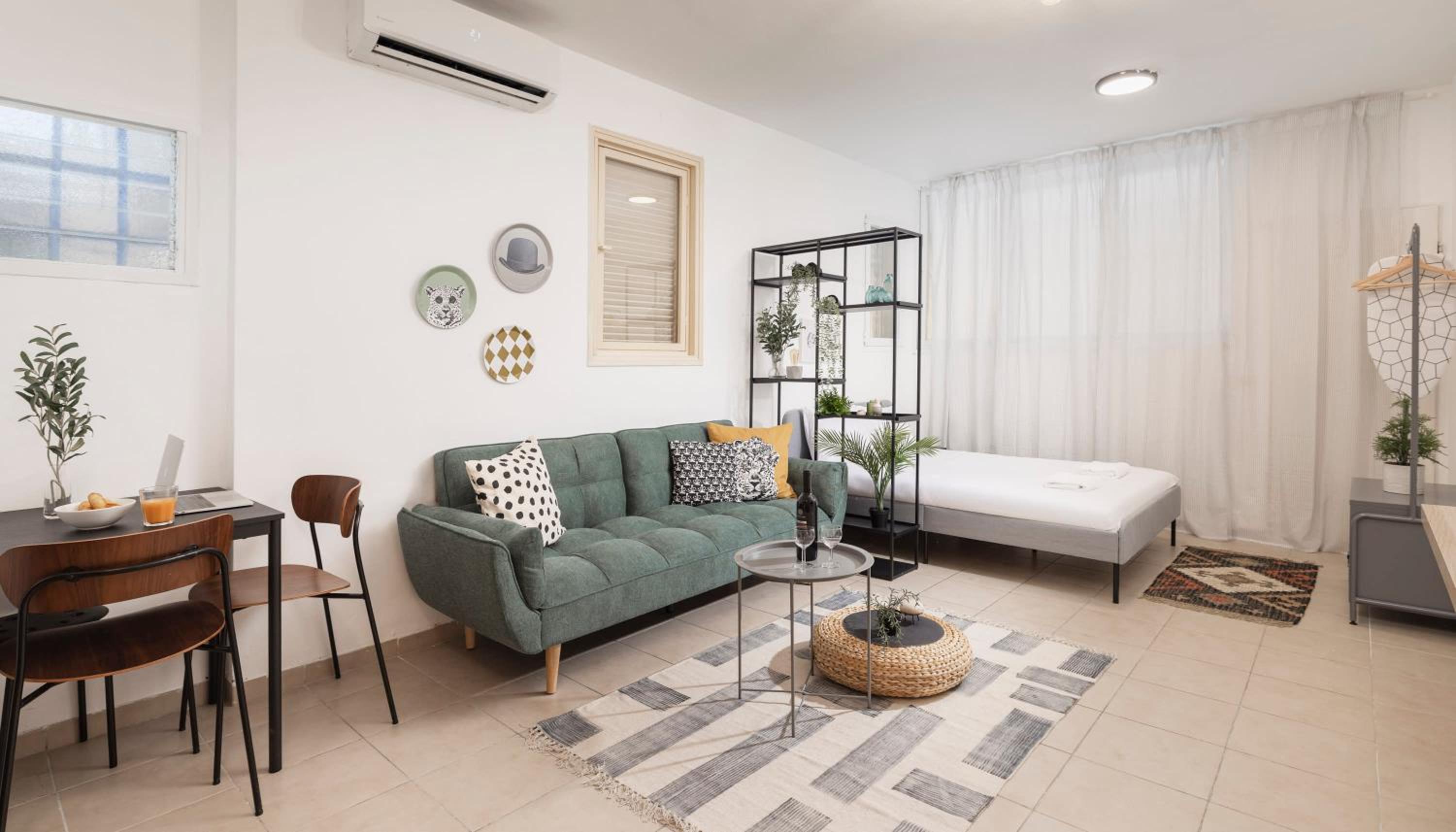 Downtown Beach Apartment view 4