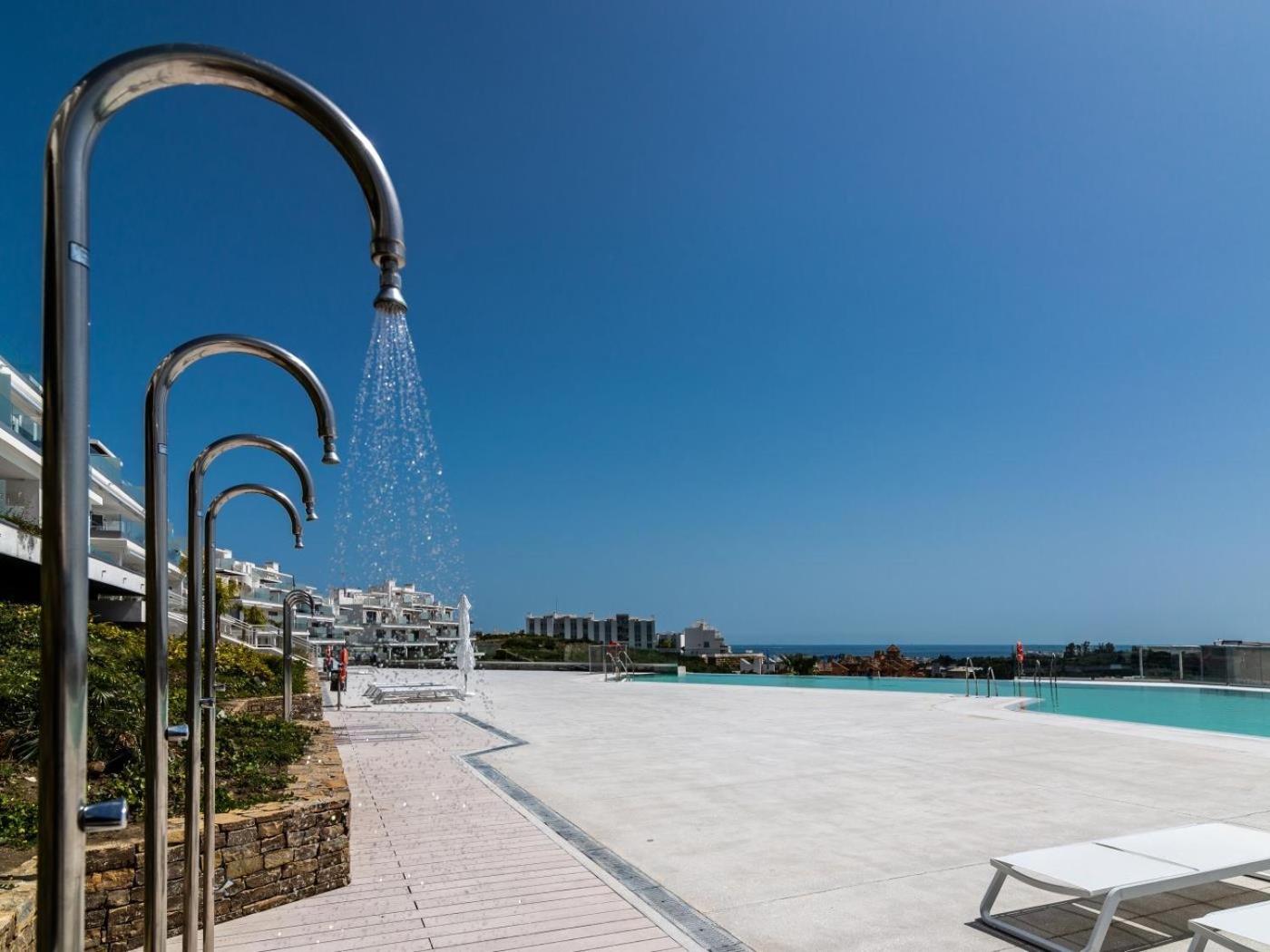 Newly Built 3 BED Townhouse with Pool, BBQ, Sea Views photo 5