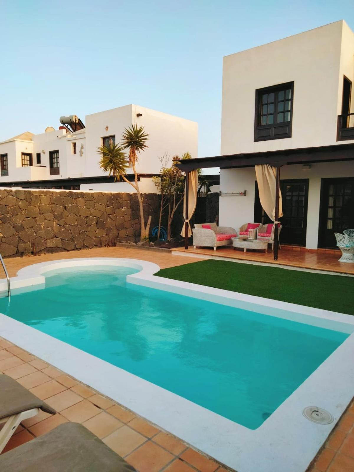 Lovely Villa Kiluka heated pool