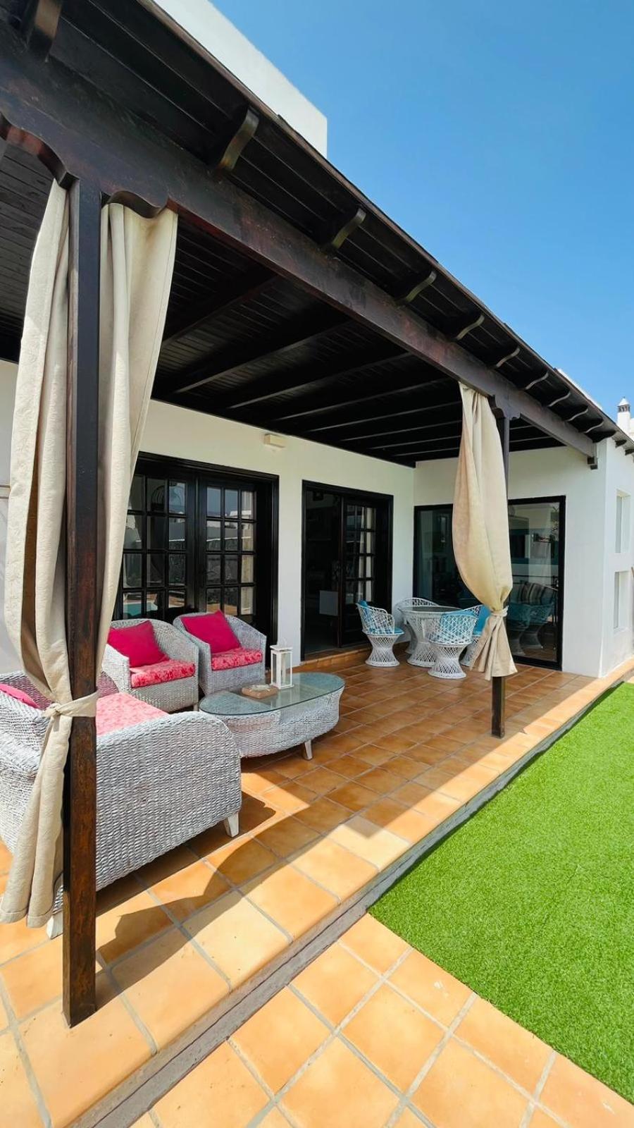 Lovely Villa Kiluka heated pool