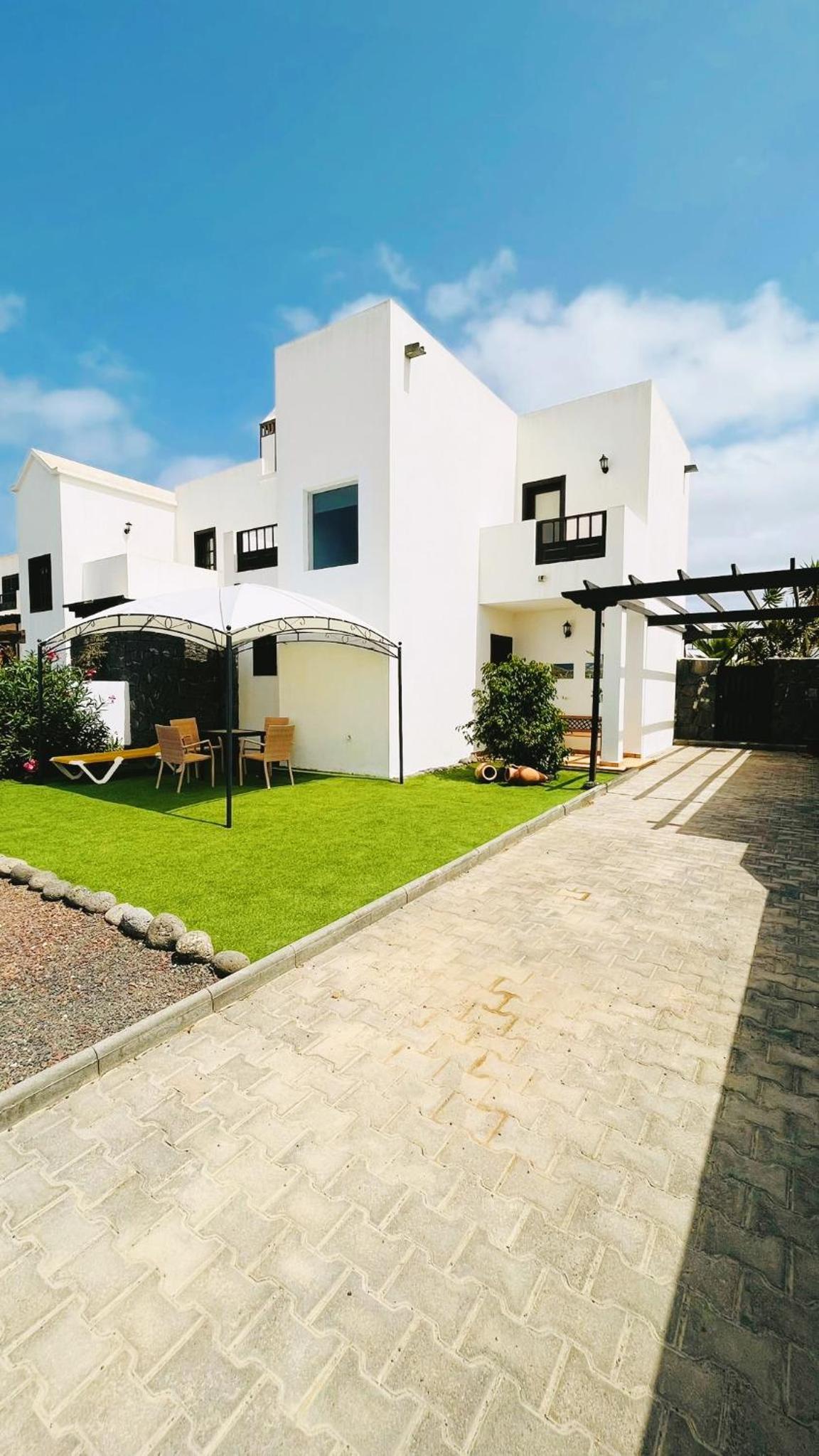 Lovely Villa Kiluka heated pool