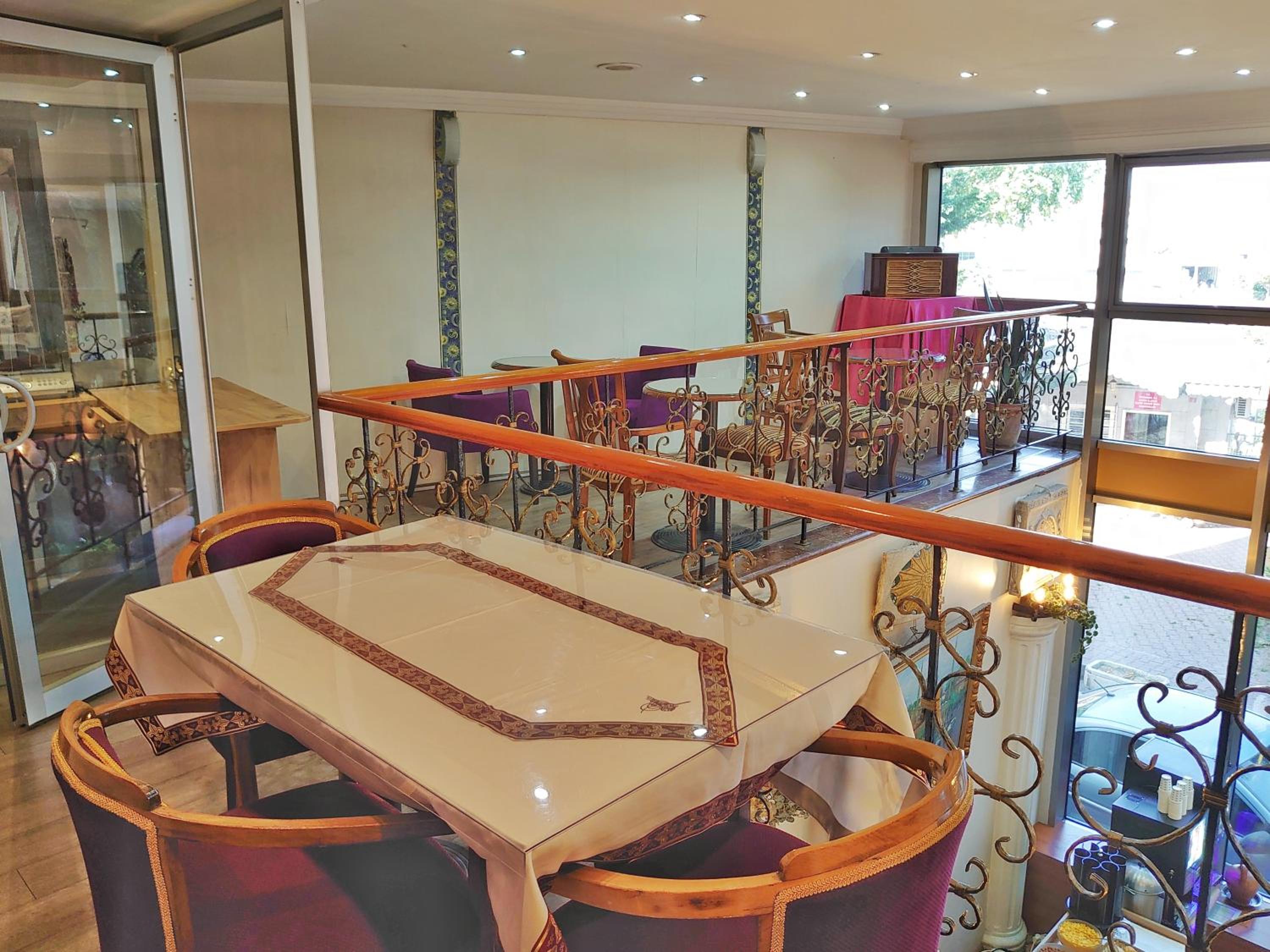 Orient Mintur Hotel - Image 39