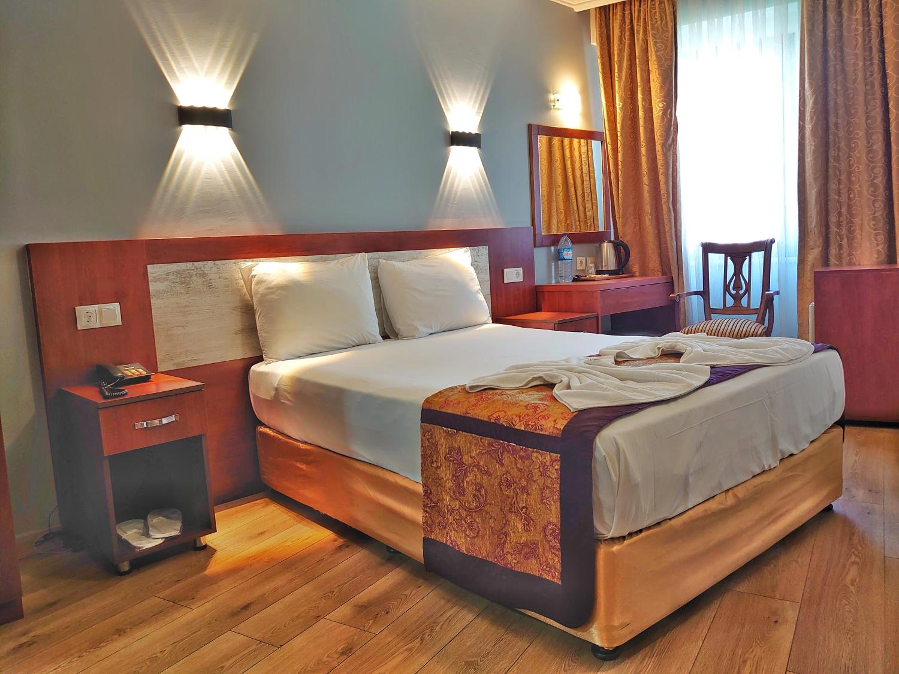 Orient Mintur Hotel - Image 21