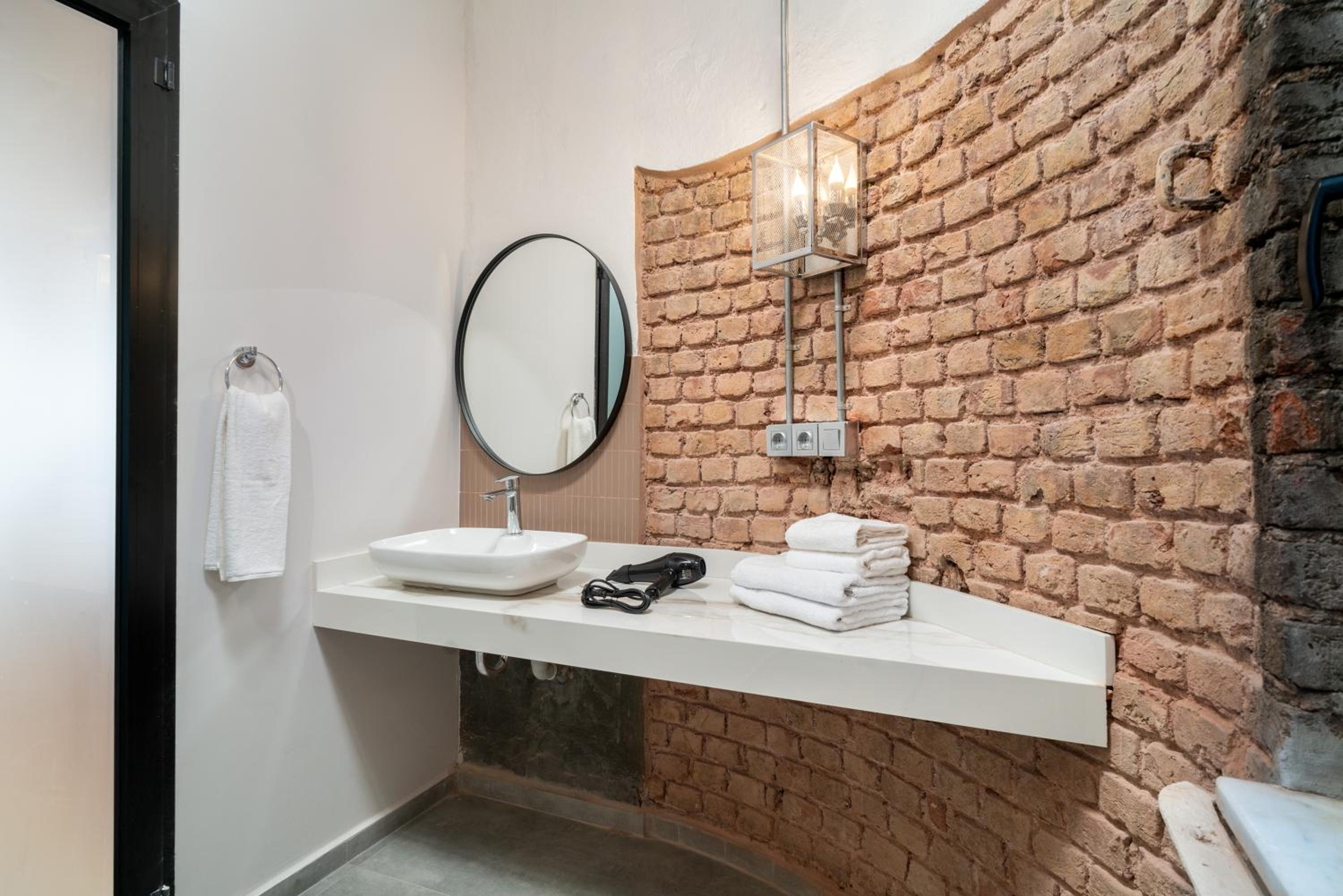 Urban Quarters No.3 - Image 44