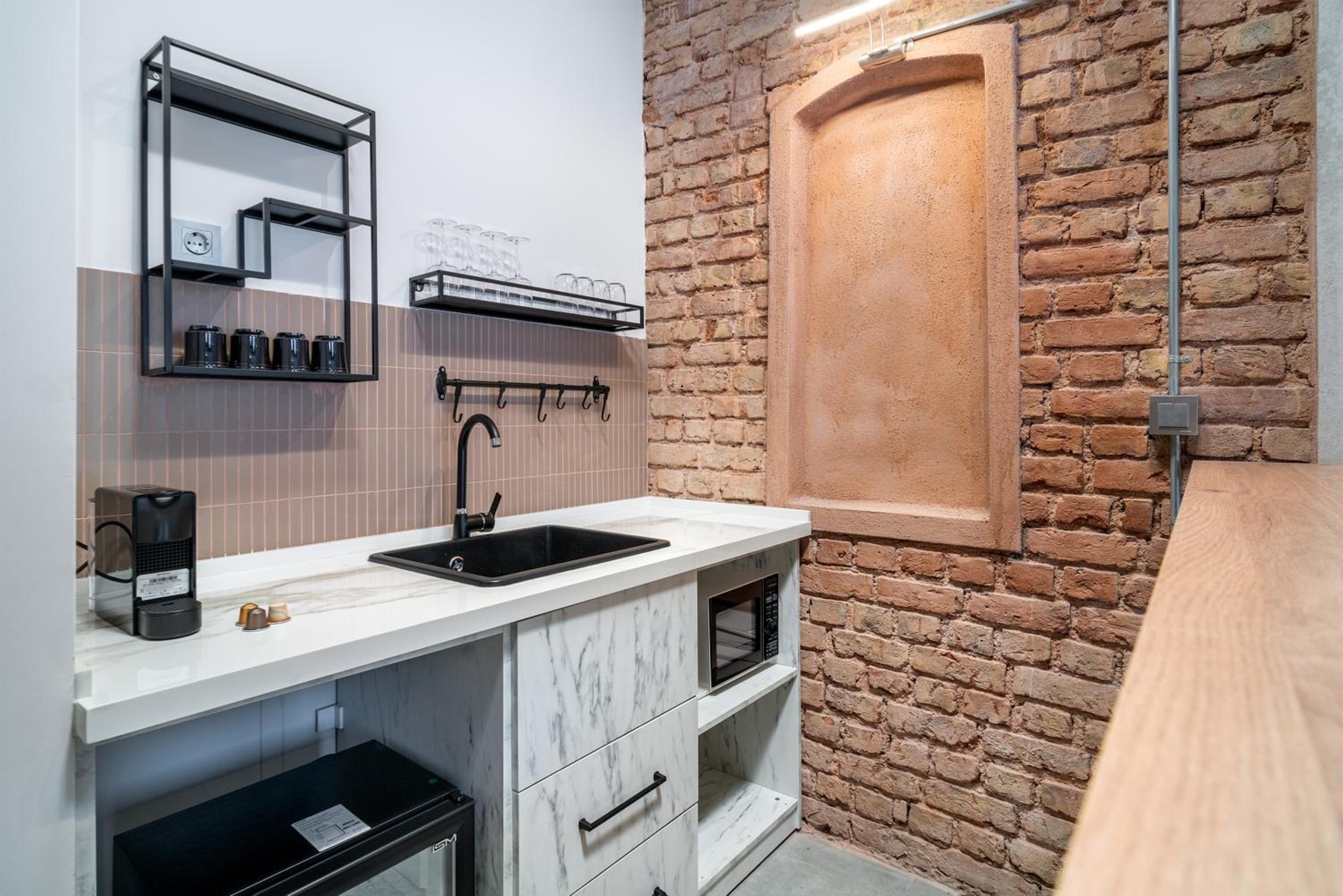 Urban Quarters No.3 - Image 41