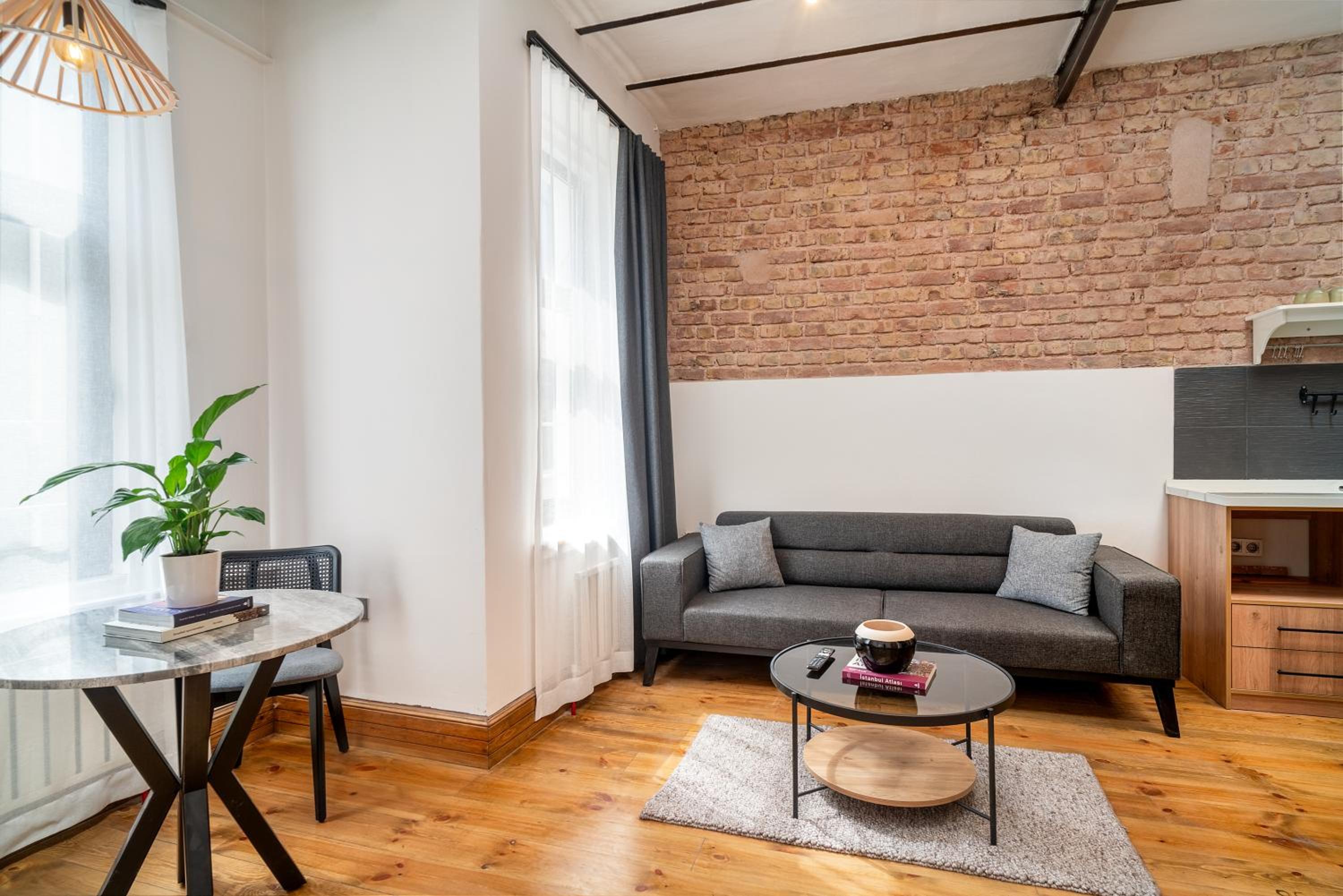 Urban Quarters No.3 - Image 24