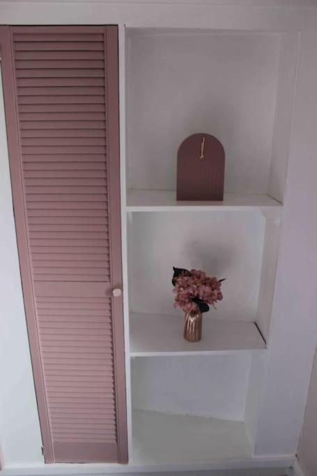 Executive Top Floor 1 Bedroom Apartment