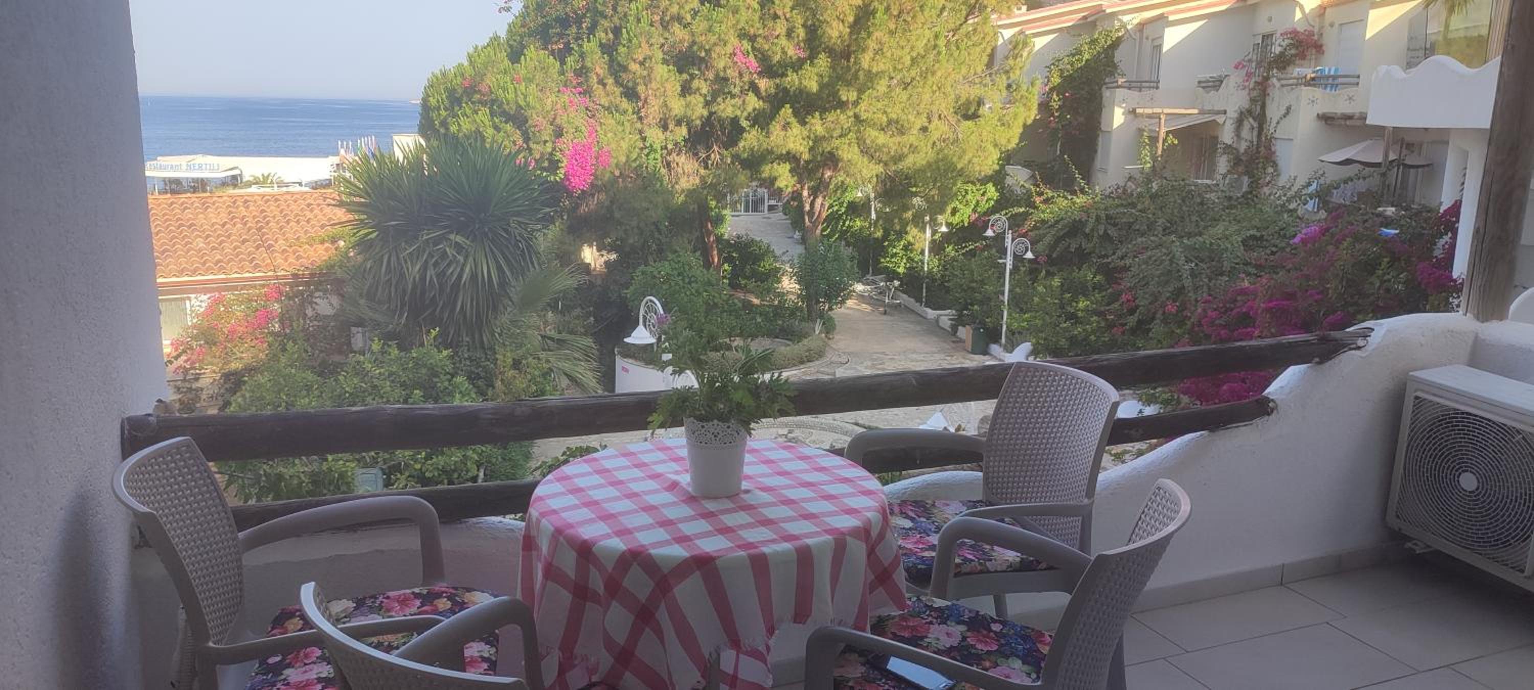 Sea Breeze Apartment Bougainville Bay