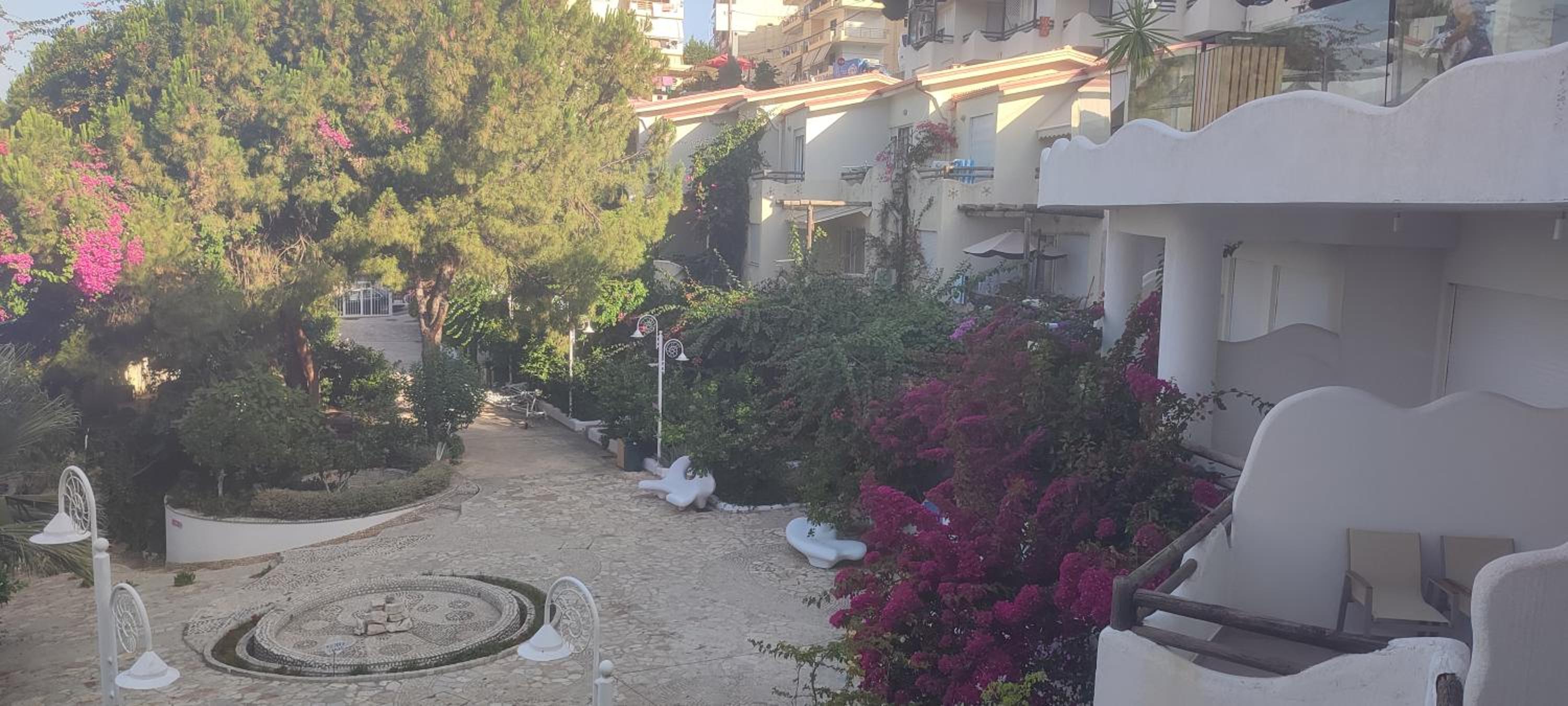 Sea Breeze Apartment Bougainville Bay