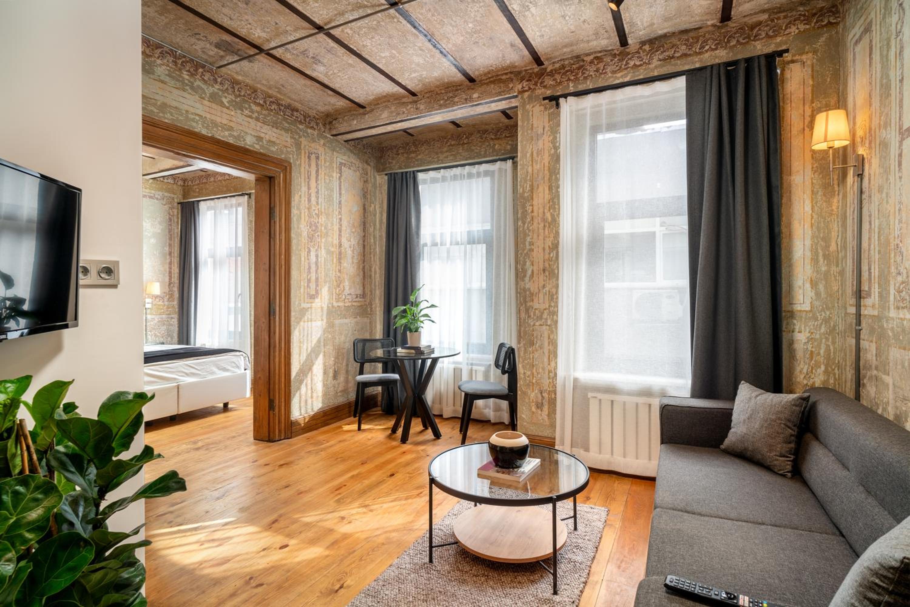 Urban Quarters No.3 - Image 31