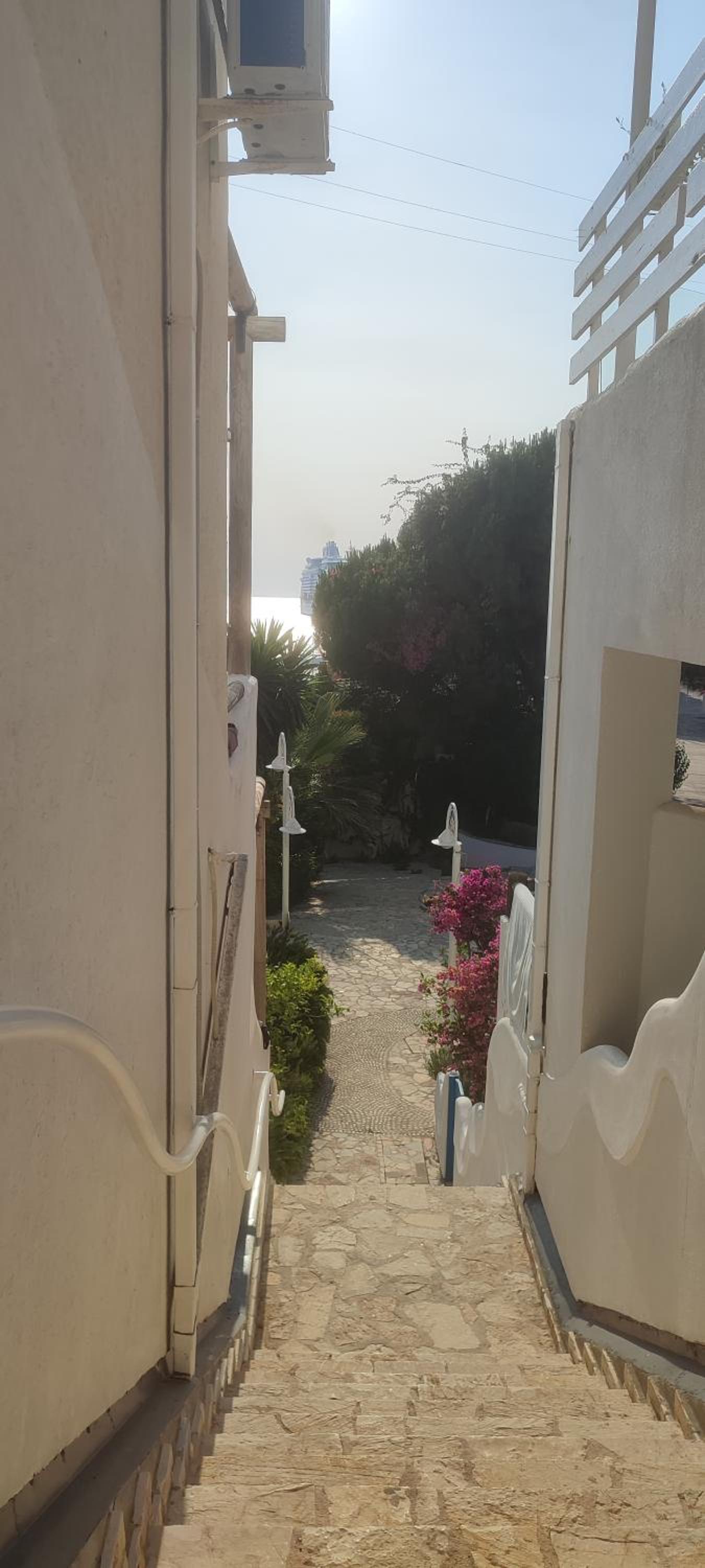 Sea Breeze Apartment Bougainville Bay