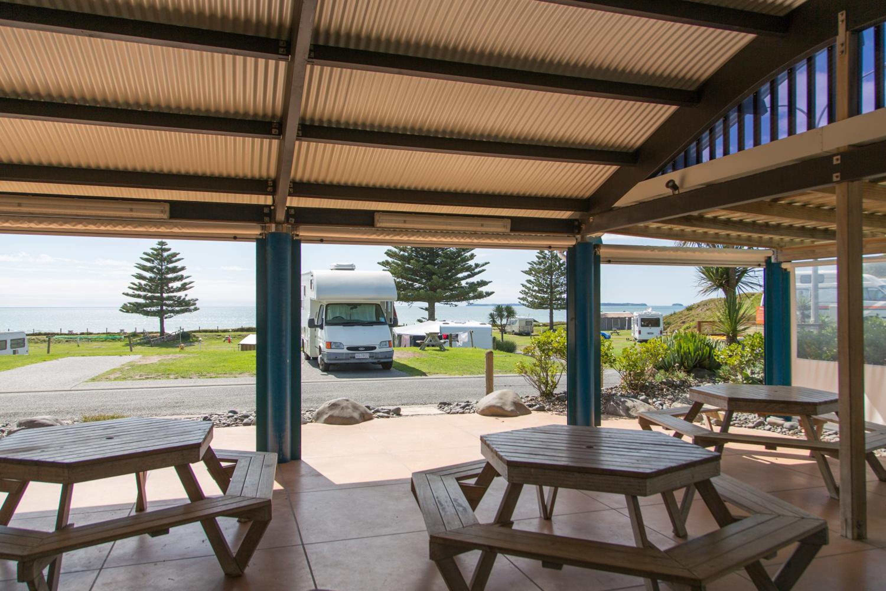 Tasman Holiday Parks - Papamoa Beach