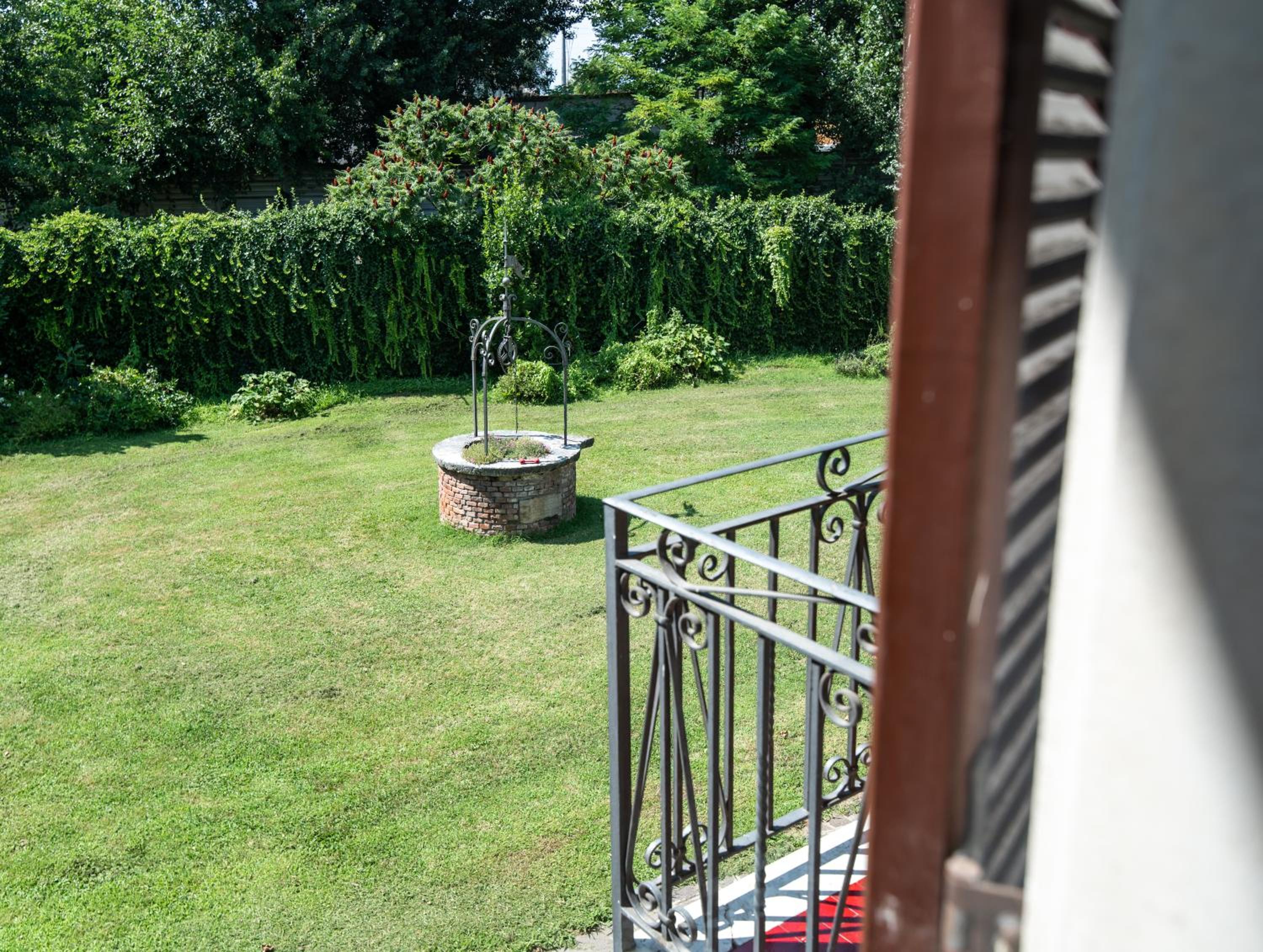Villa Vitti's - Verona est view 2