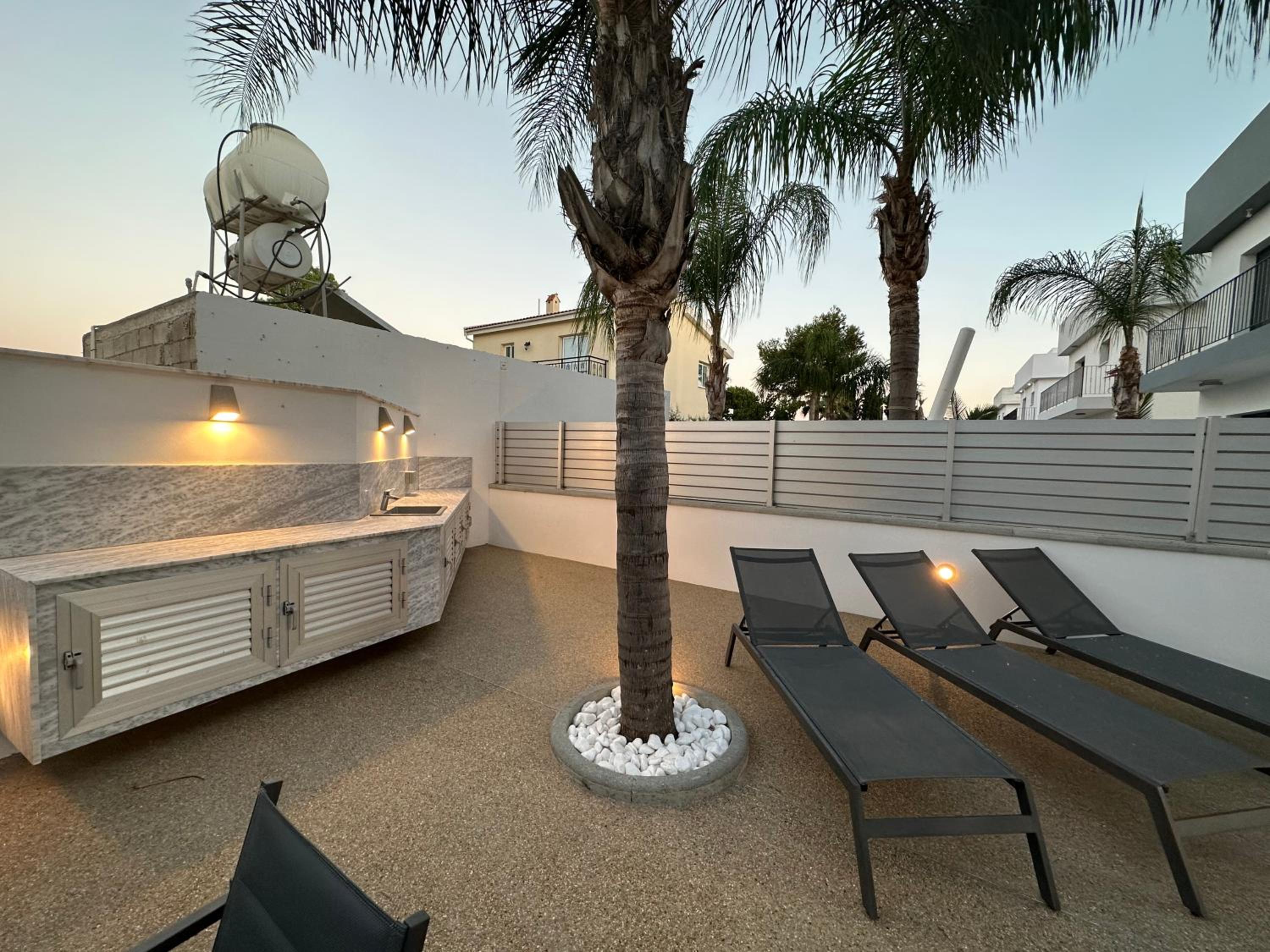 Valerian Palm Villa - Napa's Secret Escape