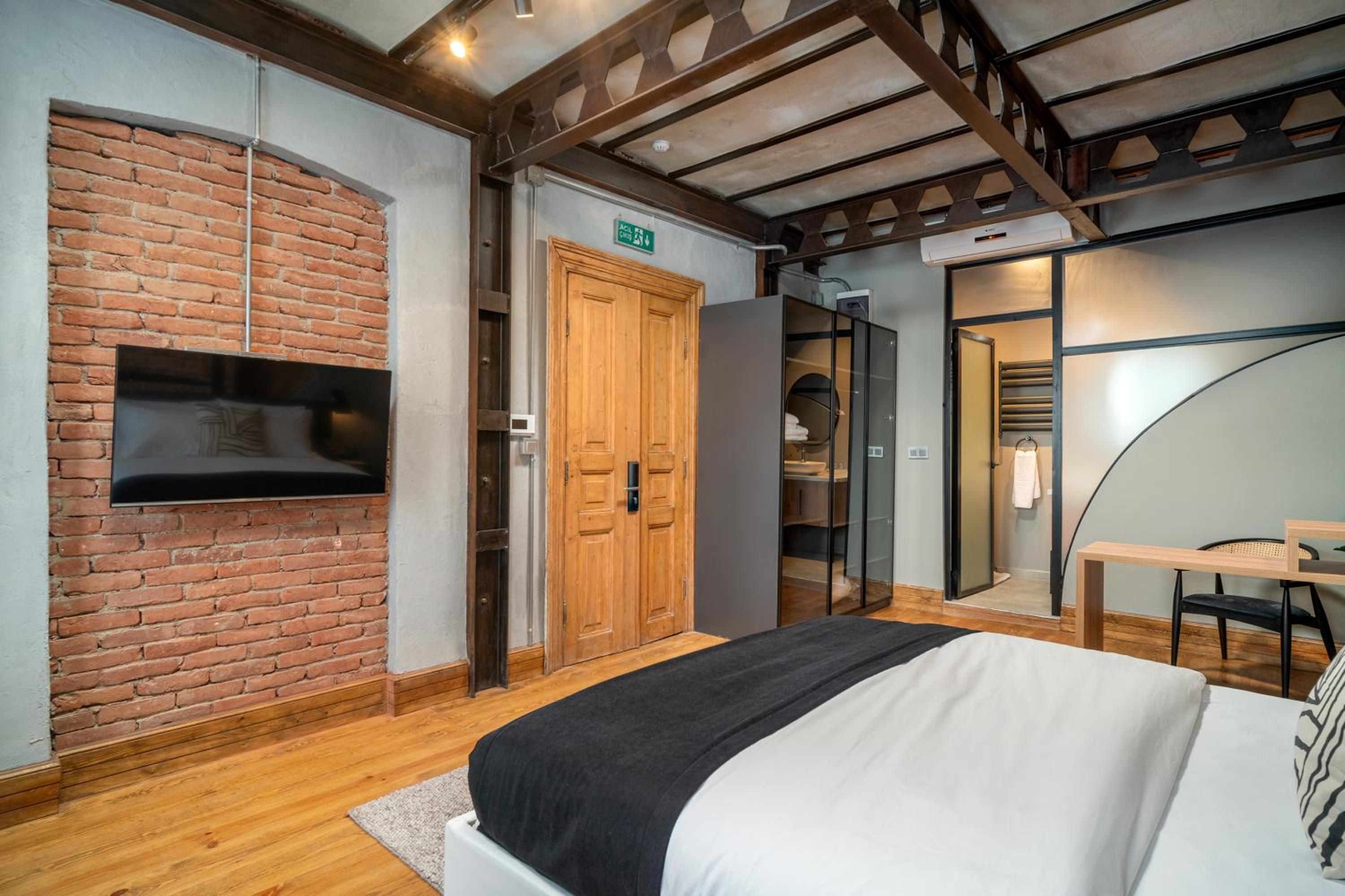 Urban Quarters No.3 - Image 34