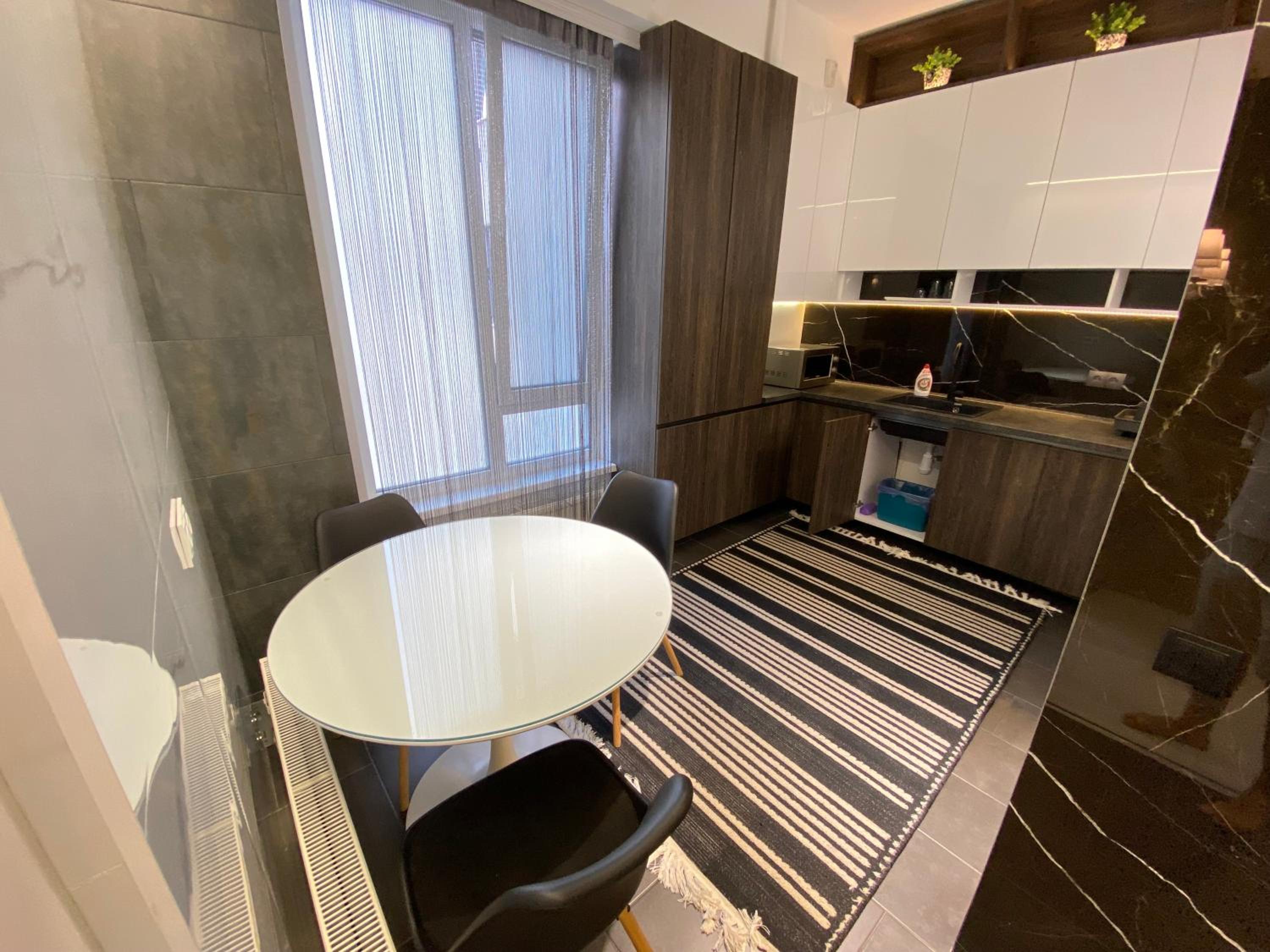 Photo 105