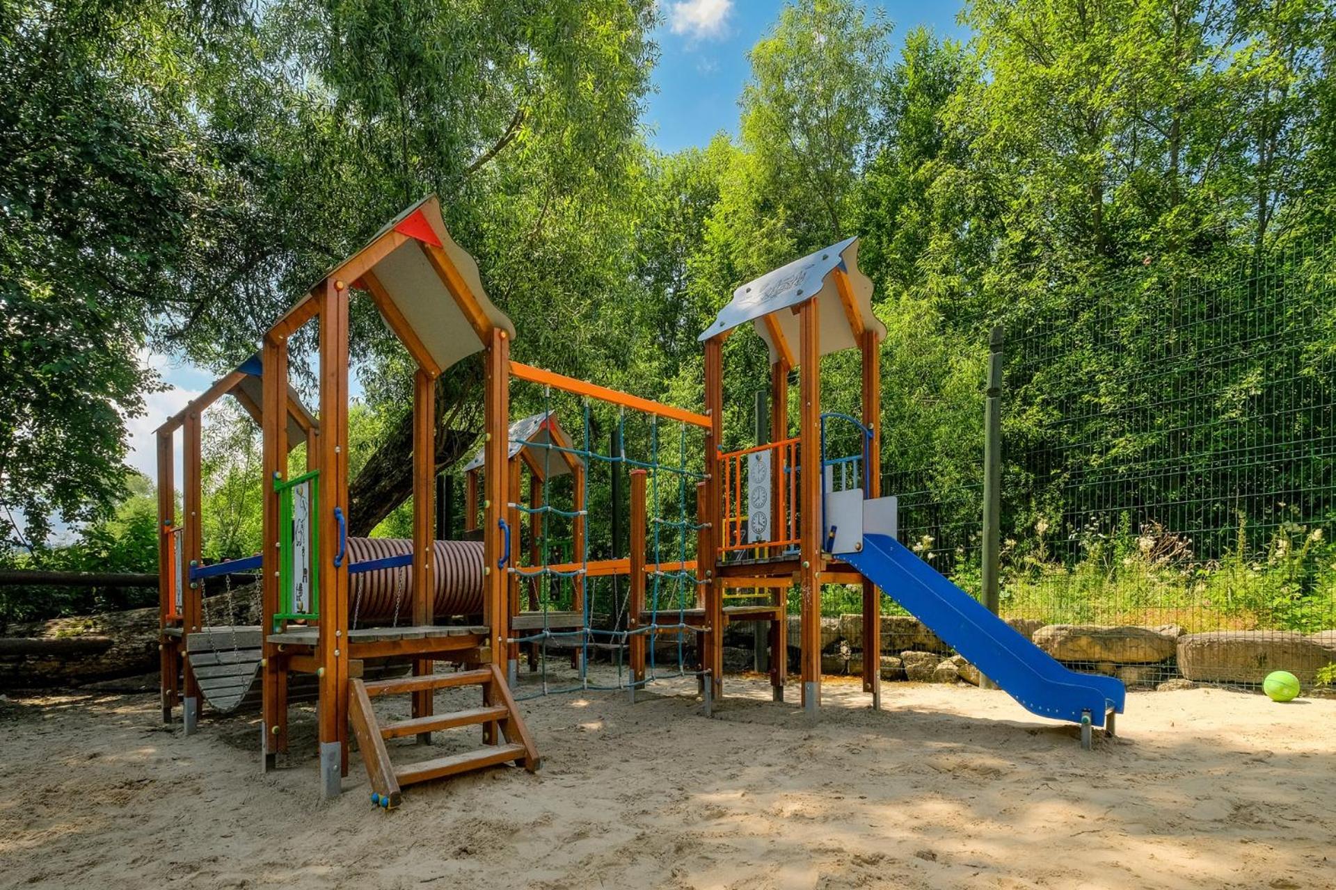 children's play area