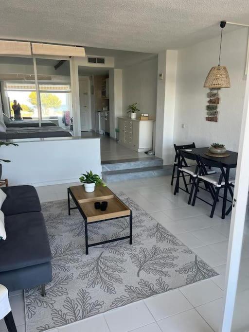 Rancho Miraflores Seaview Studio