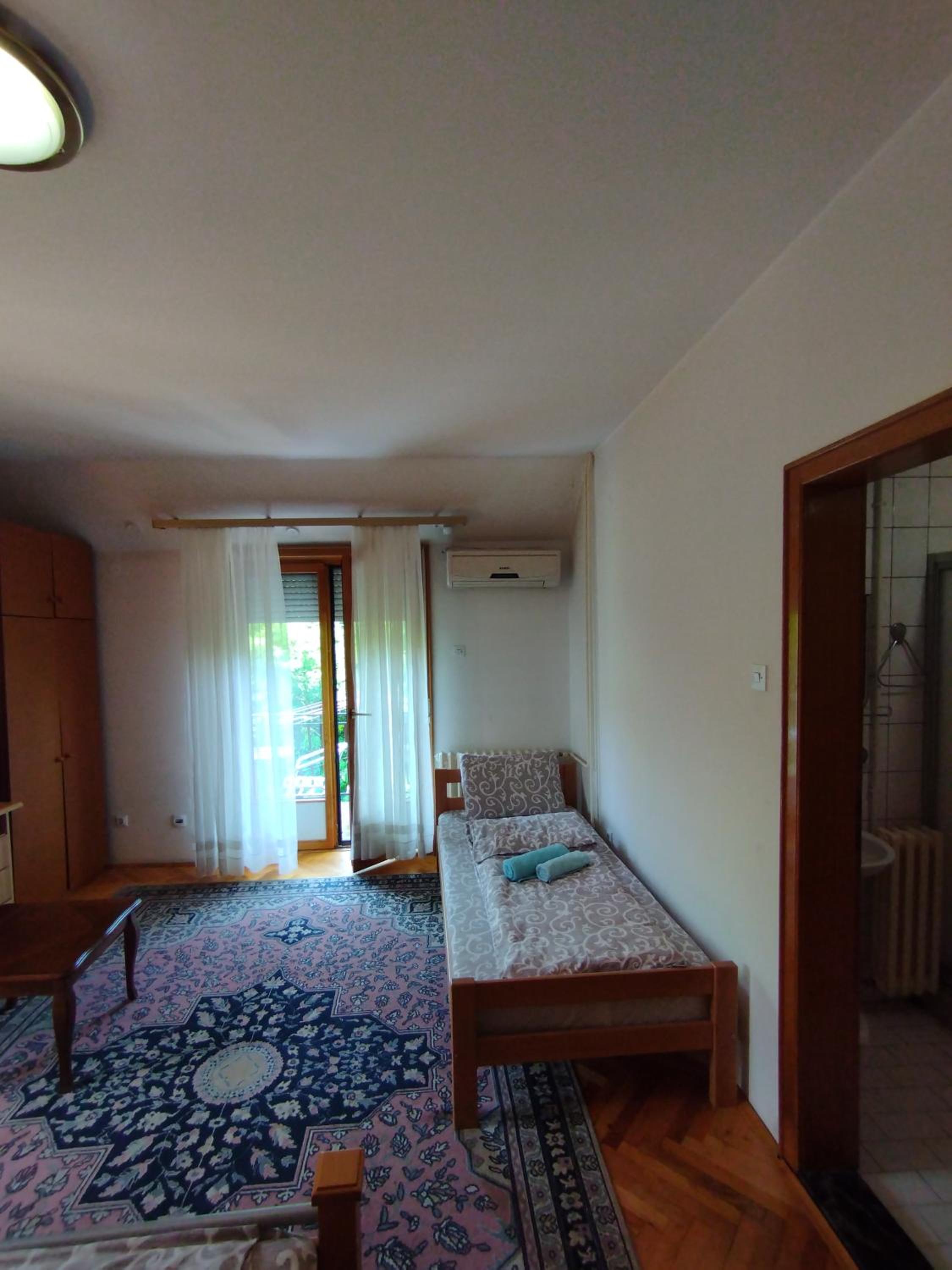 VILA MARKO