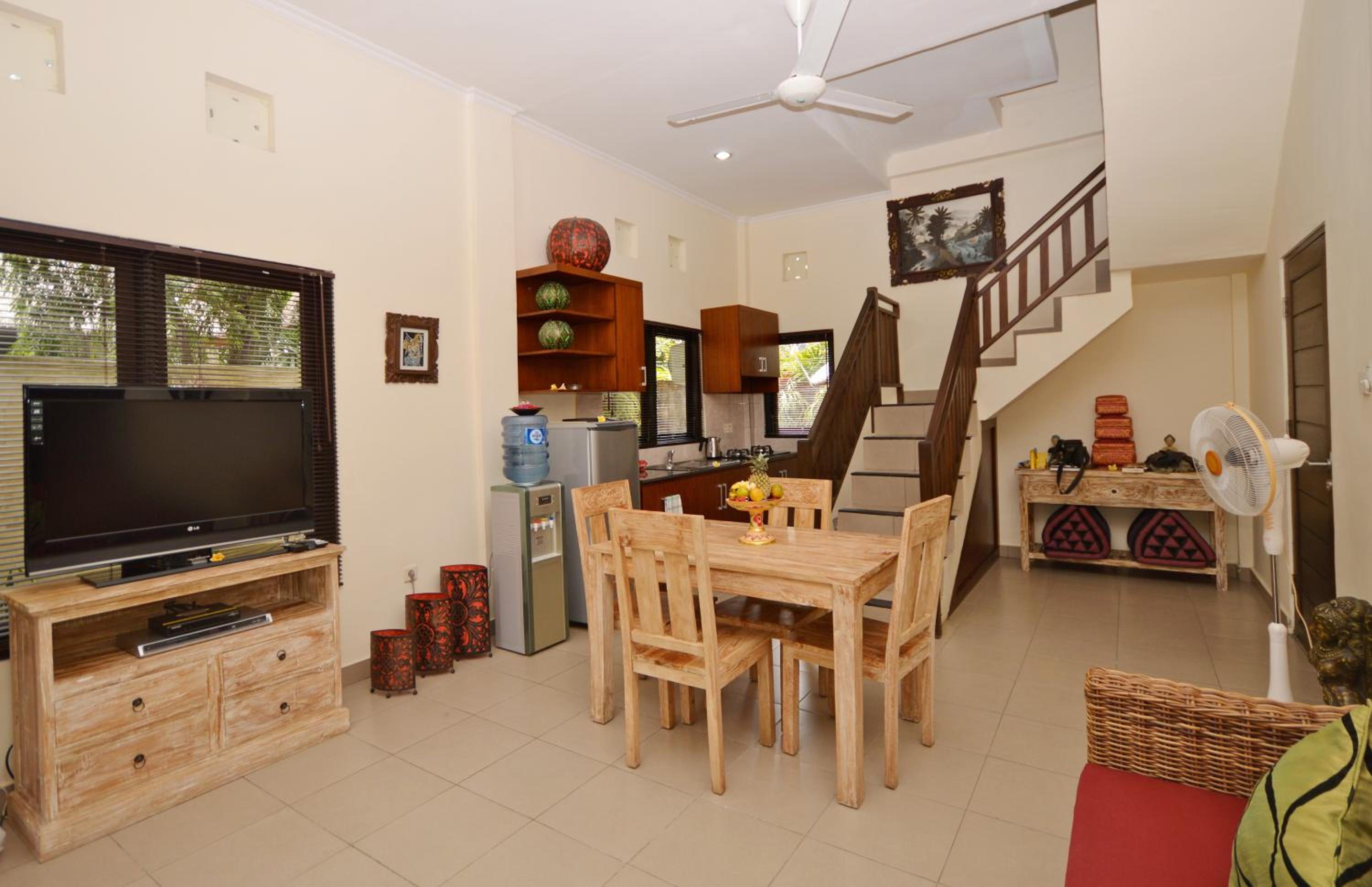 Sama's Cottages and Villas