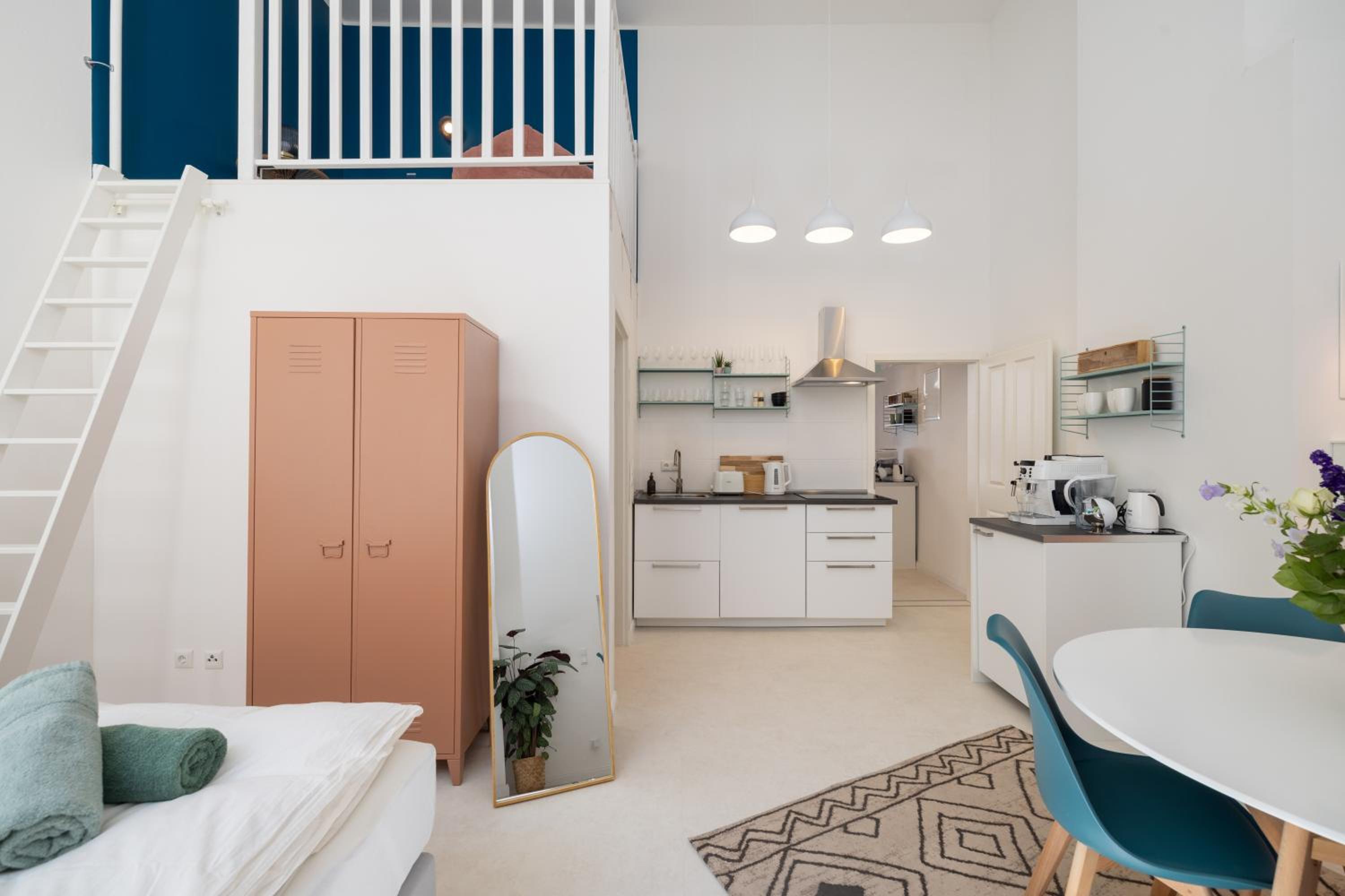 Great 2-room Loft with 2 bathrooms and 2 kitchen
