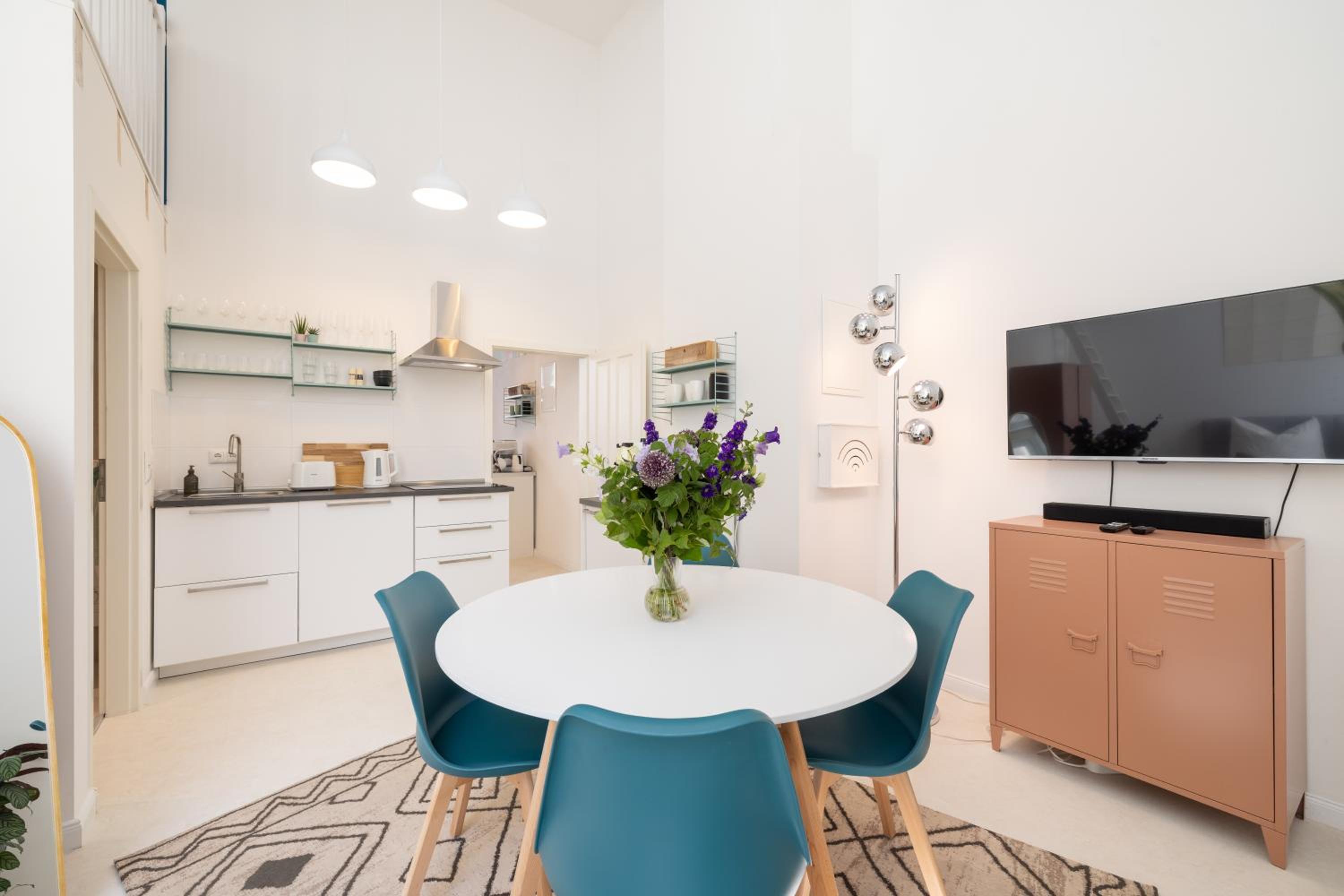 Great 2-room Loft with 2 bathrooms and 2 kitchen