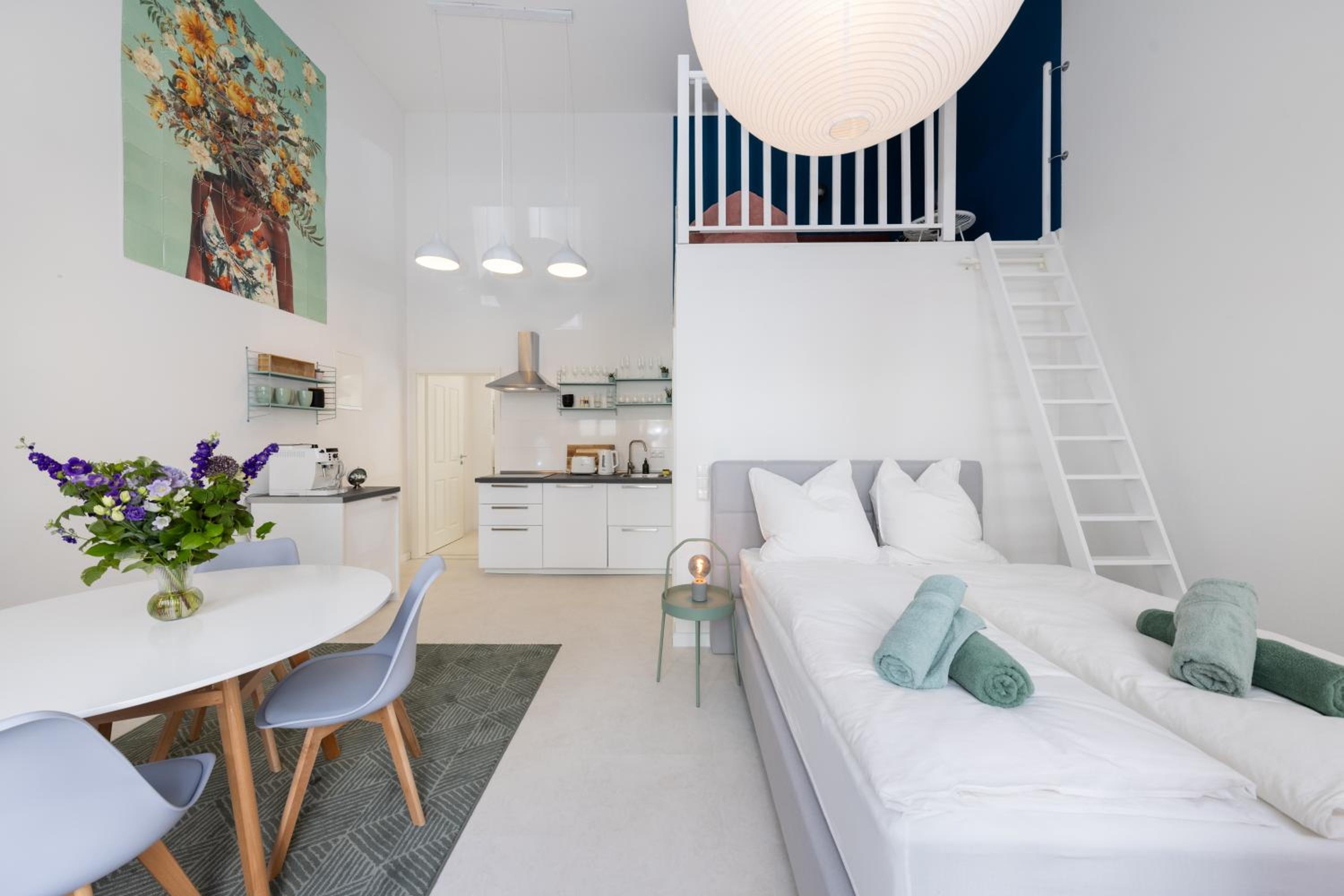 Great 2-room Loft with 2 bathrooms and 2 kitchen
