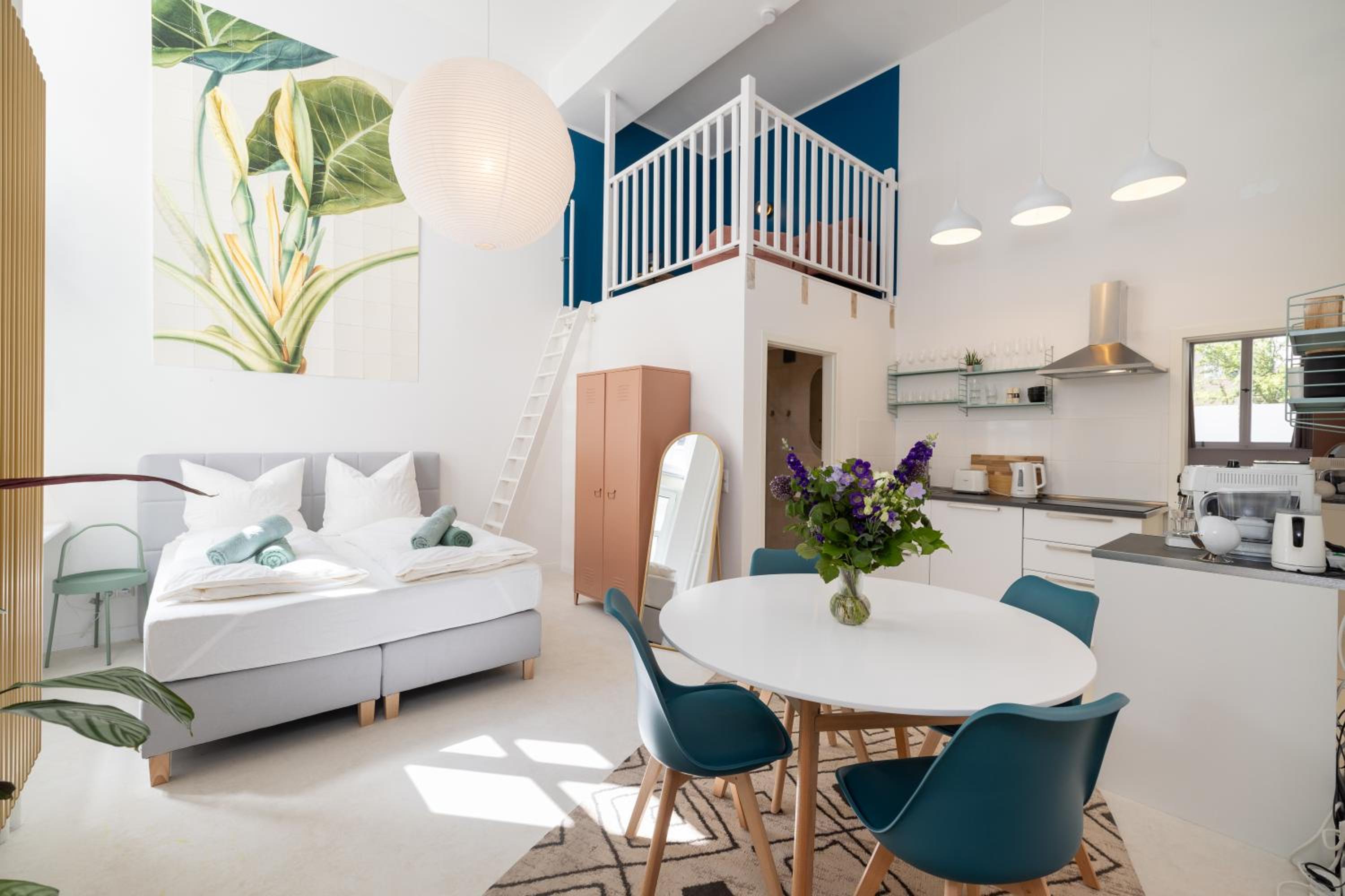 Great 2-room Loft with 2 bathrooms and 2 kitchen