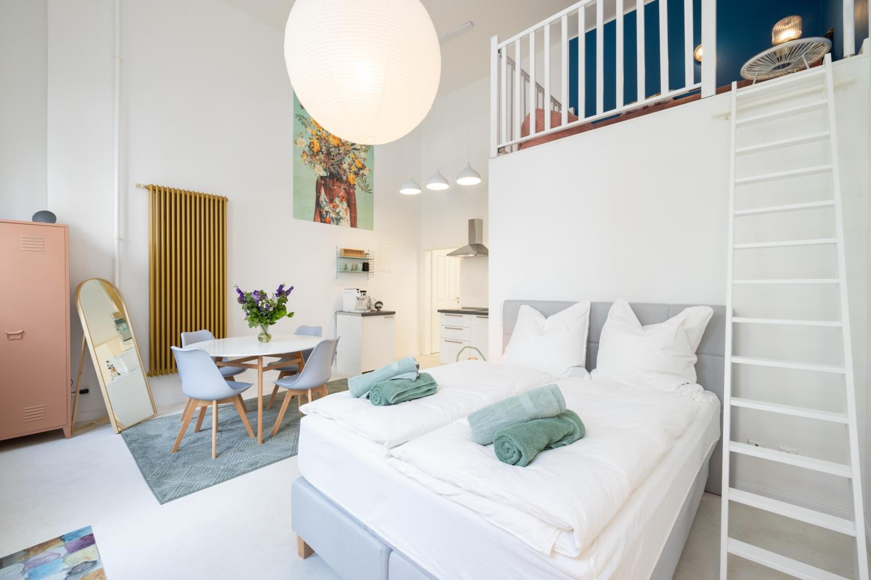 Great 2-room Loft with 2 bathrooms and 2 kitchen