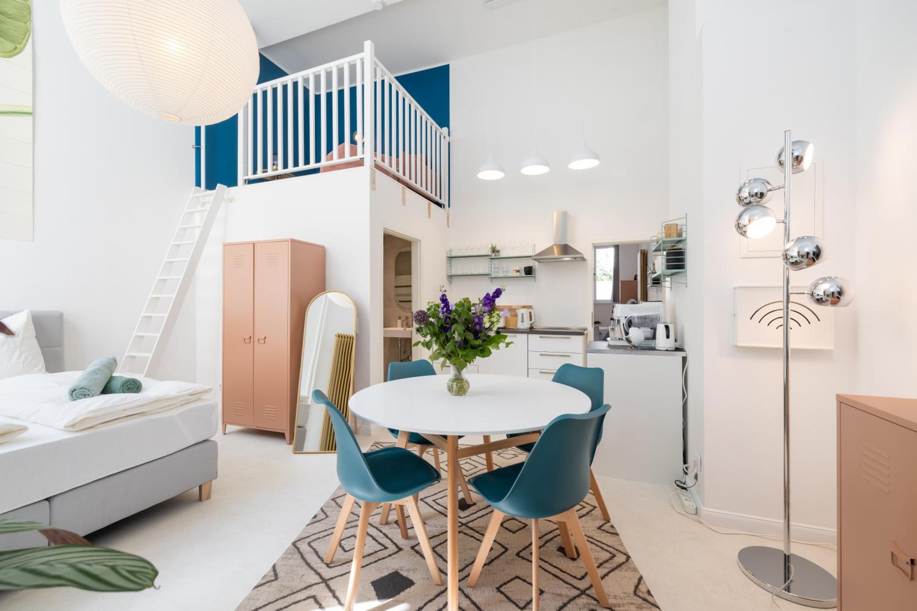 Great 2-room Loft with 2 bathrooms and 2 kitchen