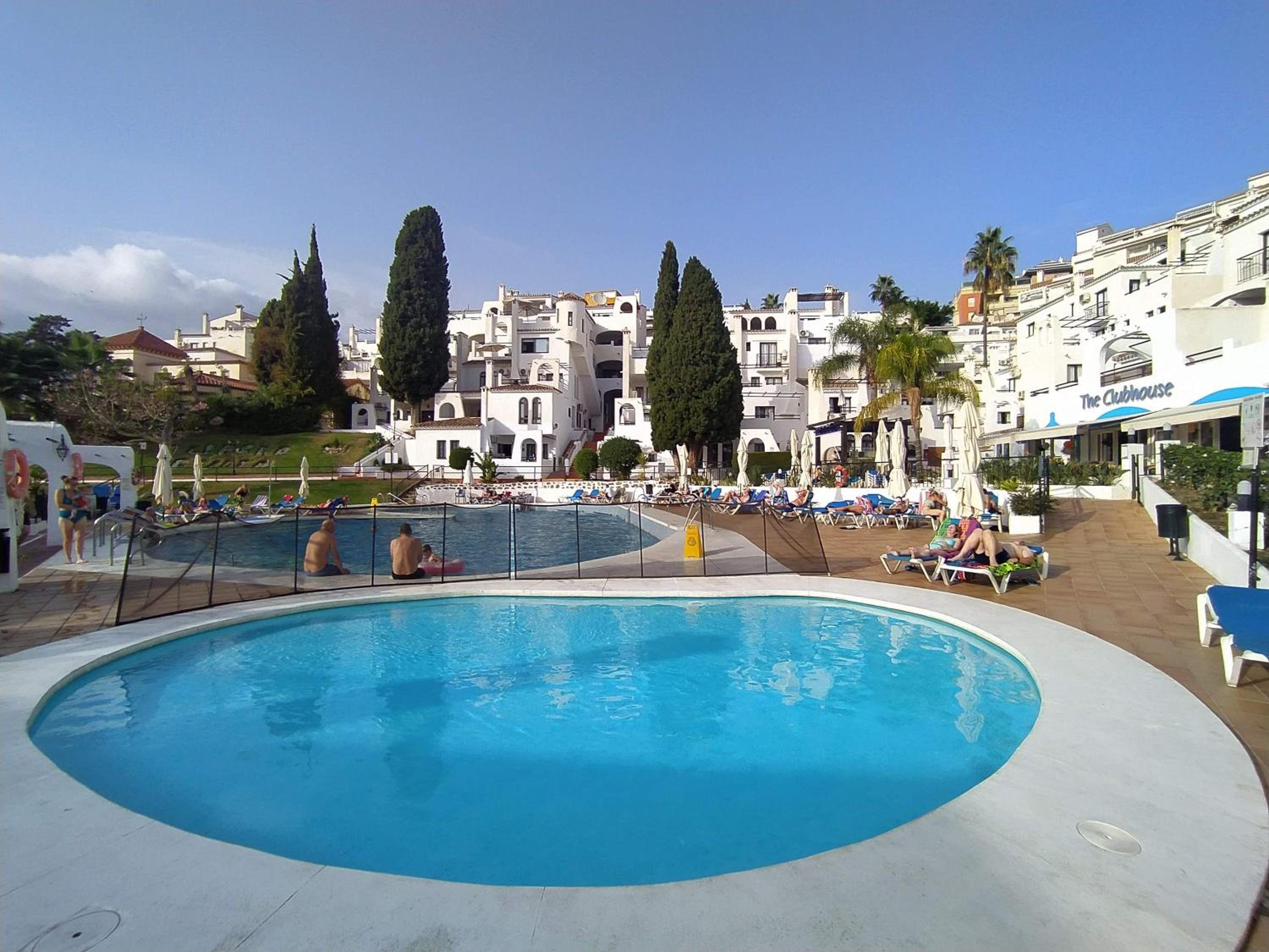 Pueblo Evita Benalmadena appartement près de la plage avec piscine