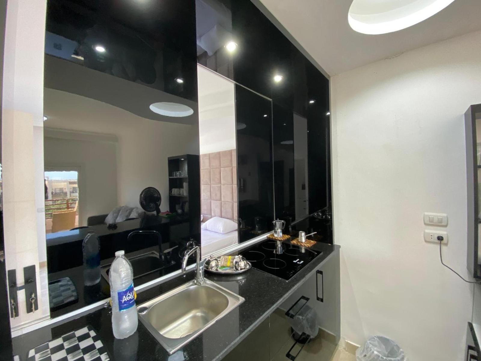 Luxus Designer Apartment in Sunny Lakes 2 ganz nah am Zentrum Naama Bay 75 m2 direkt am Pool - 2 Bakone Obergeschoss bis zu 5 Personen buchbar