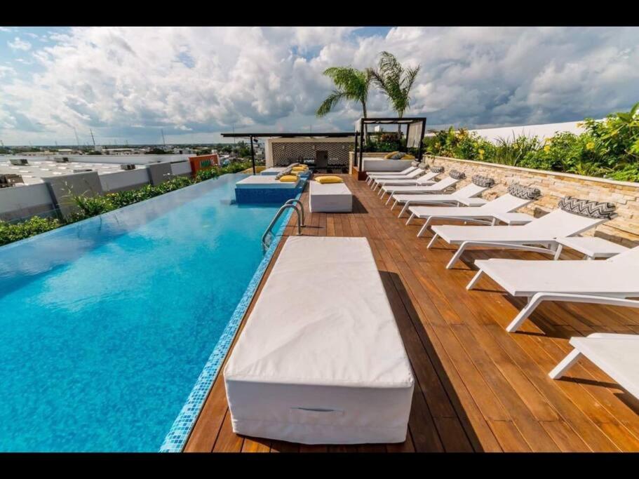 Menesse City Condo