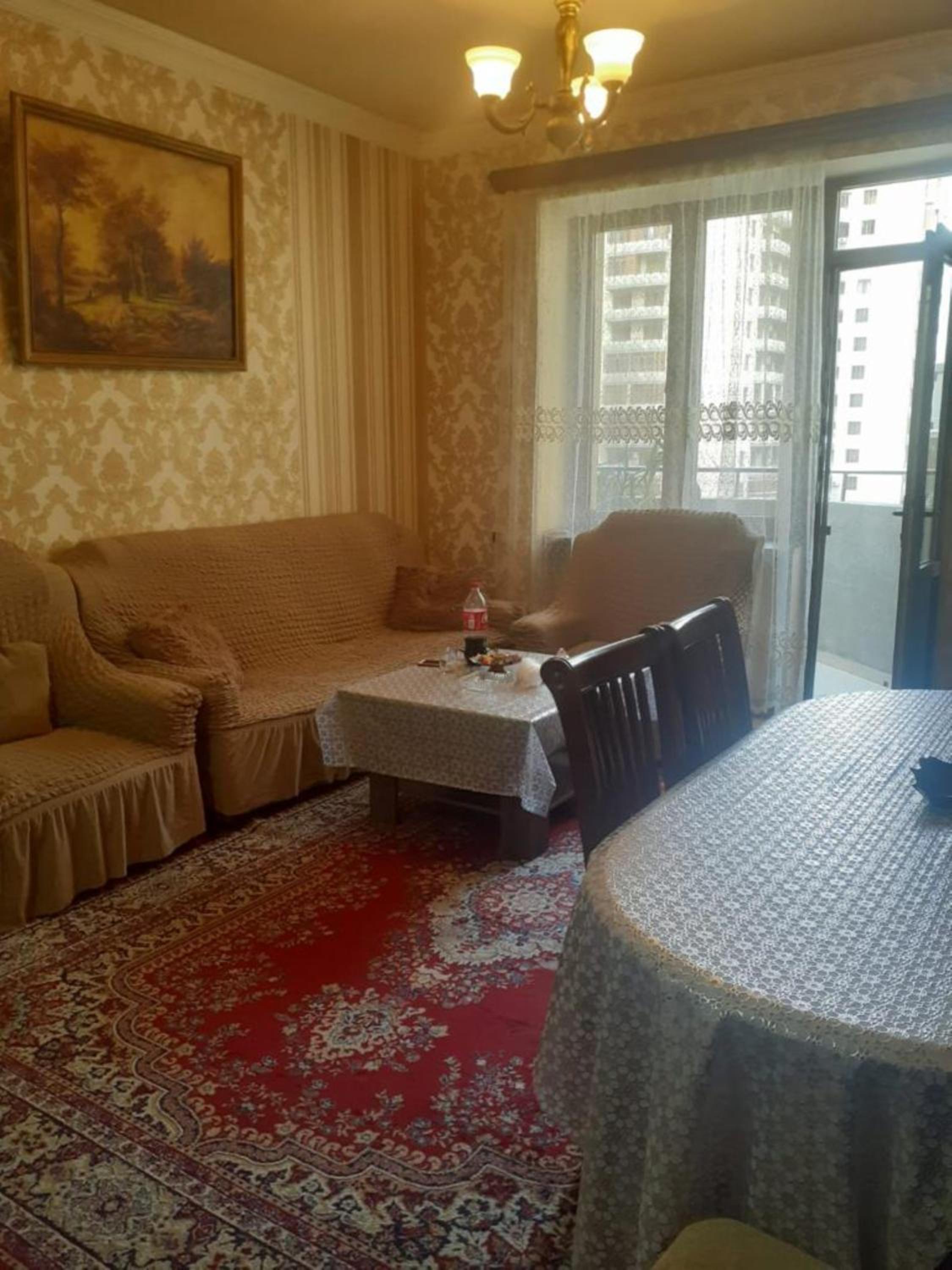 2 bedroom apartment Glendel Hills