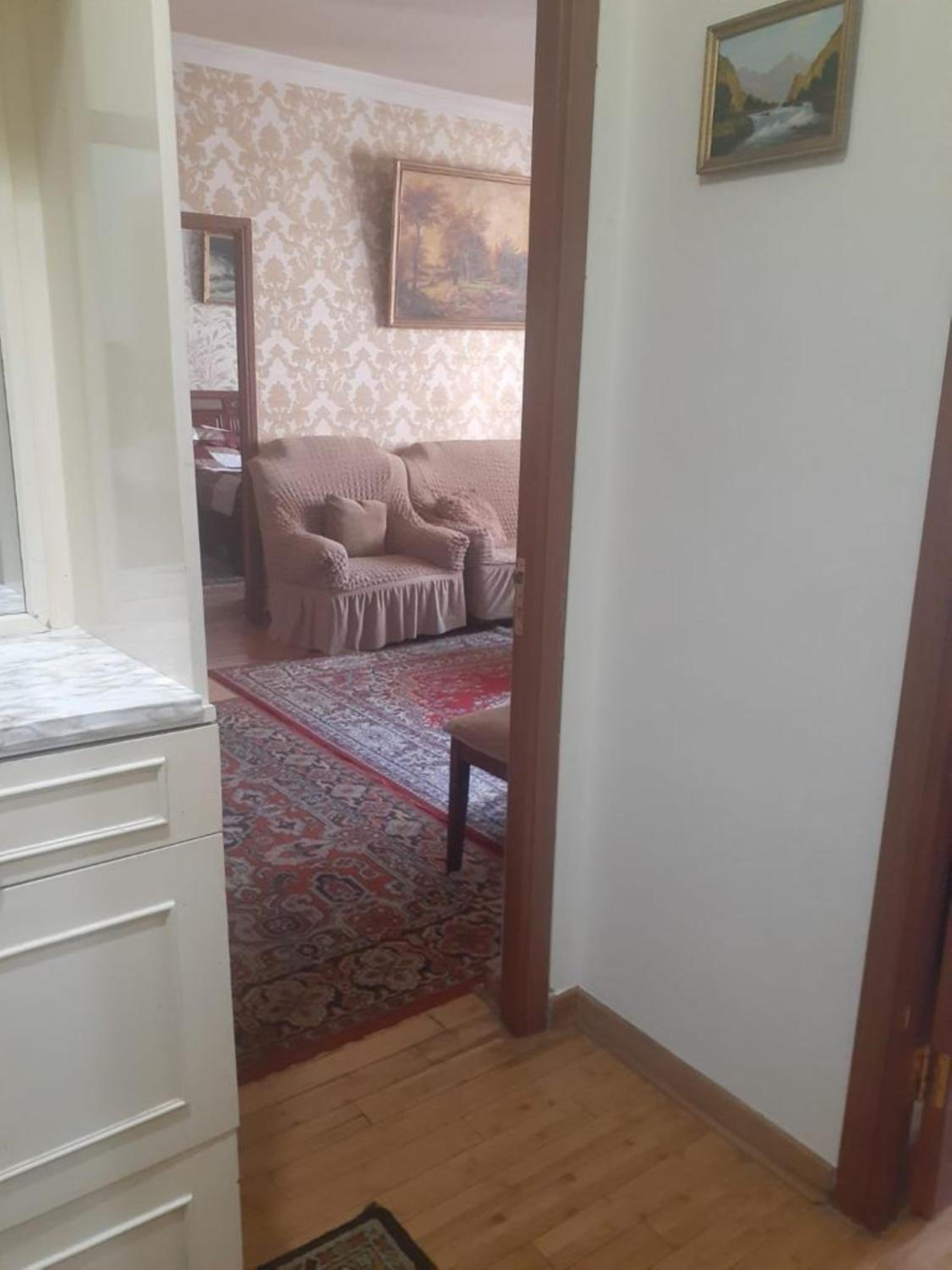 2 bedroom apartment Glendel Hills