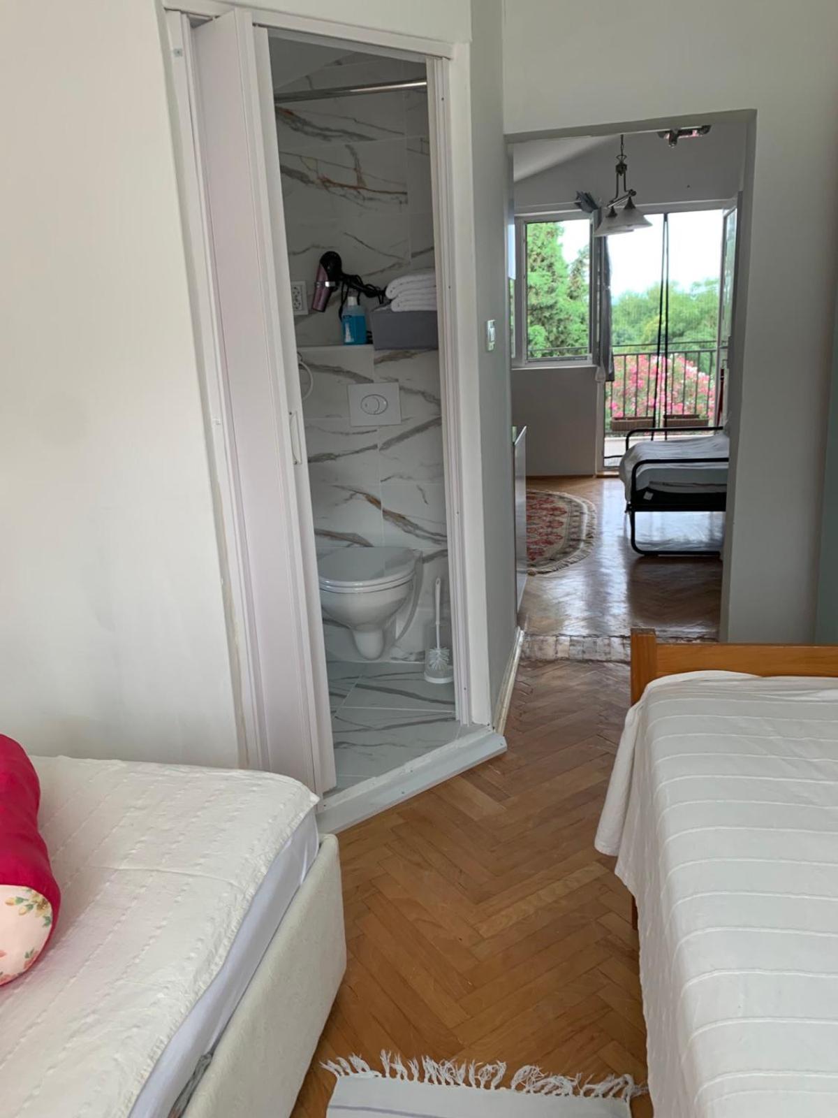 Guest House Villa Kosa view 2