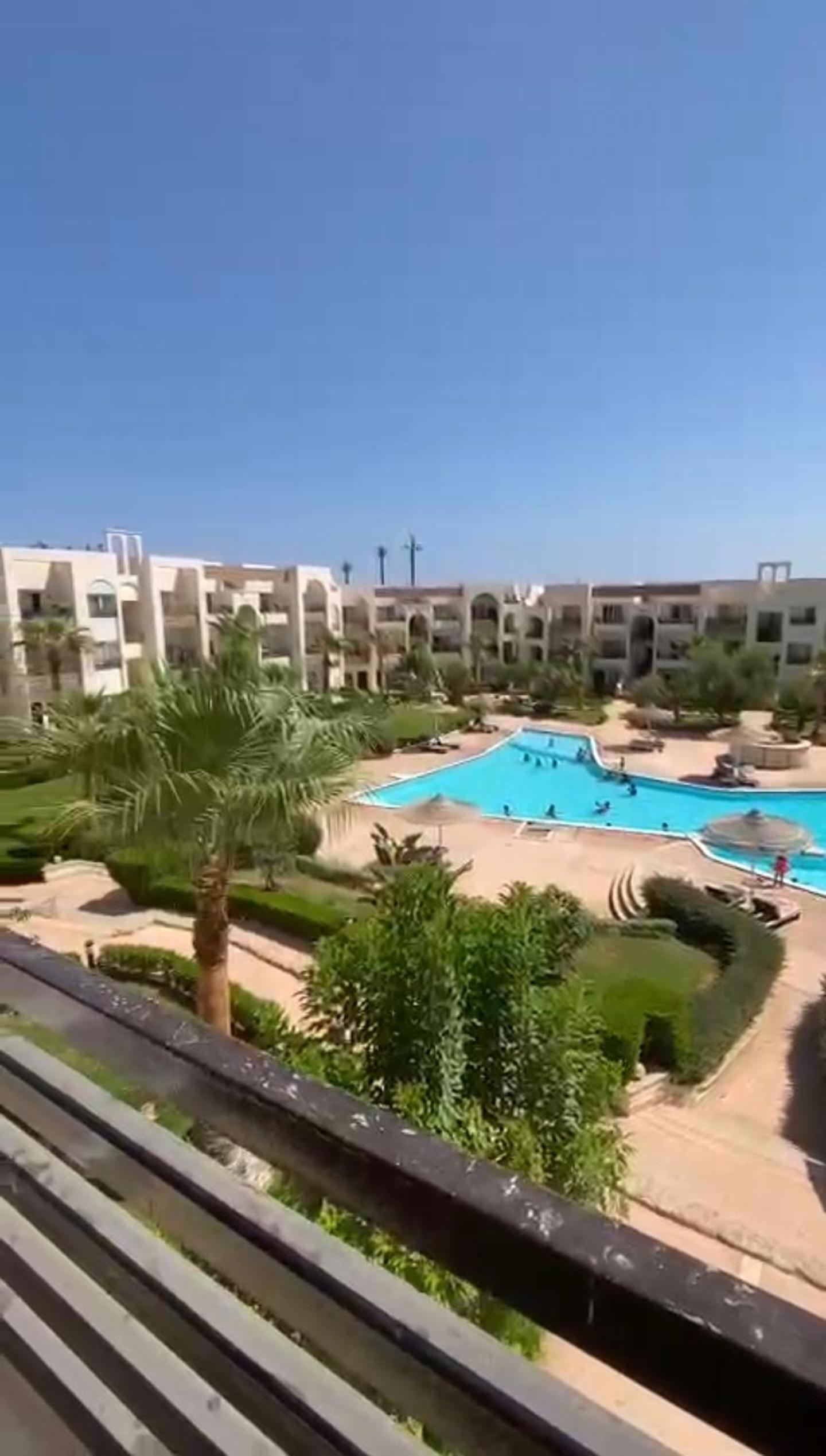 Luxus Designer Apartment in Sunny Lakes 2 ganz nah am Zentrum Naama Bay 75 m2 direkt am Pool - 2 Bakone Obergeschoss bis zu 5 Personen buchbar