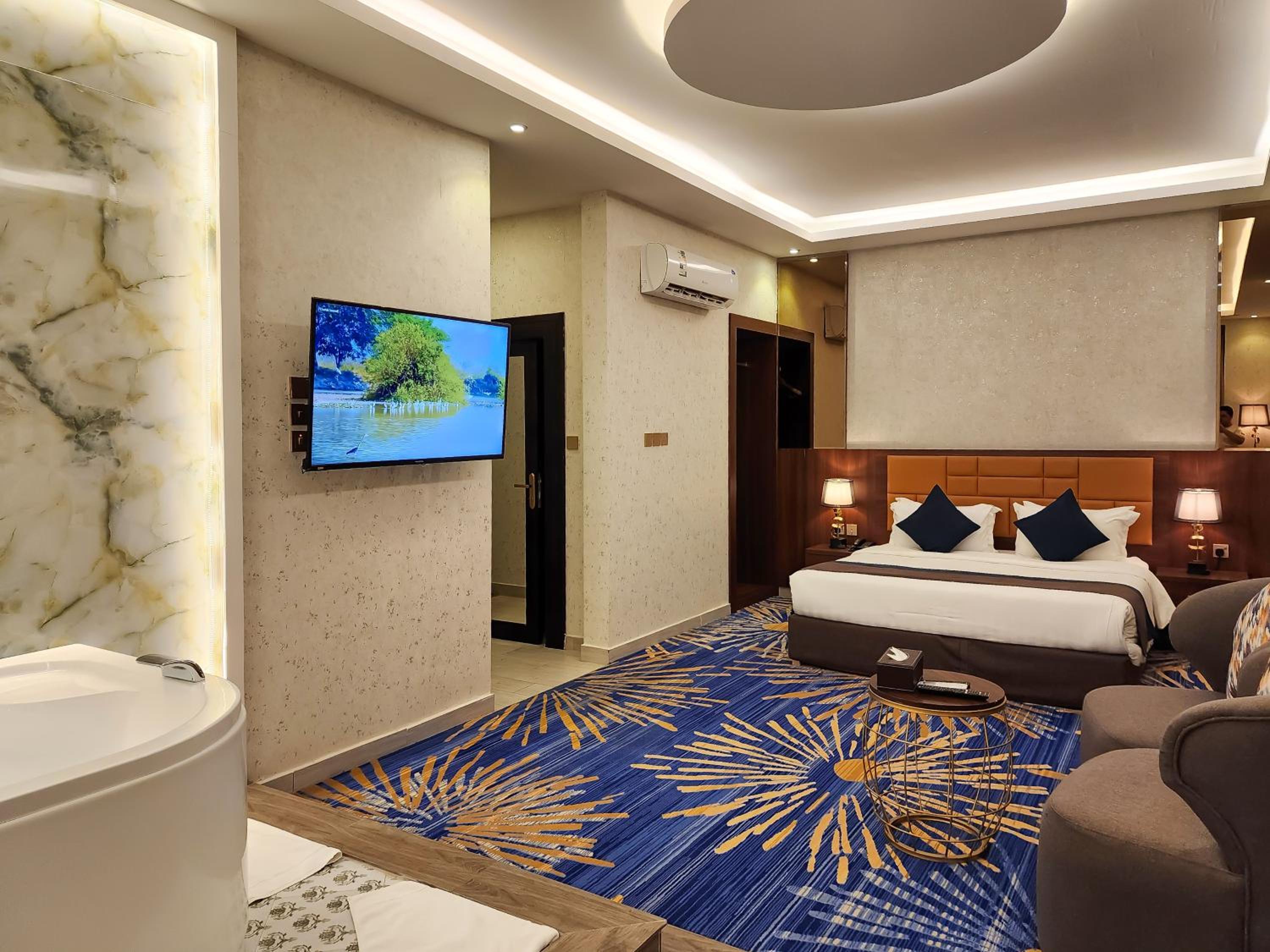 Sunday Grand Al Khobar Hotel Formerly Holiday Al Khaleej
