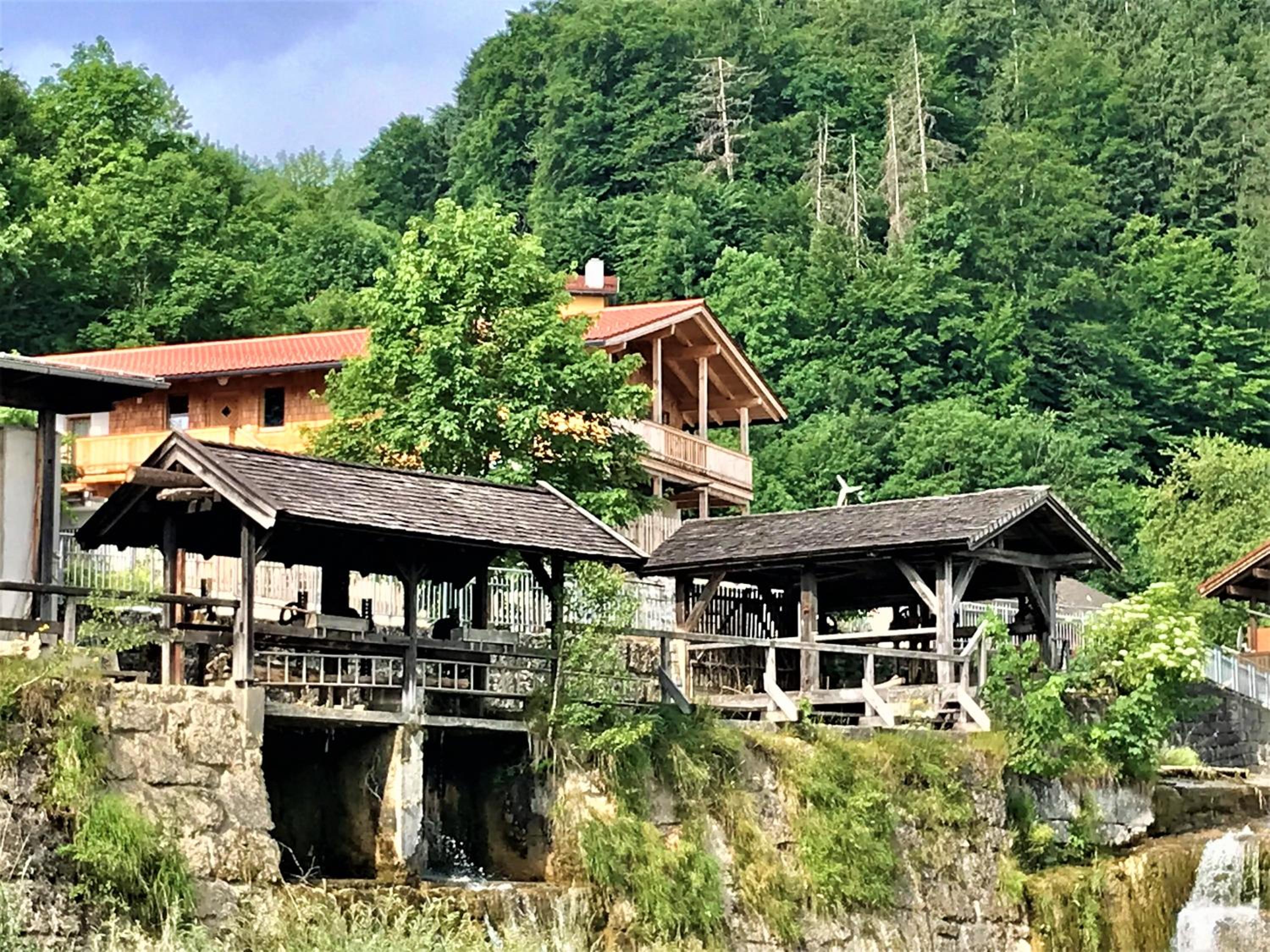Ferienhaus Bachperle - Alpenidyll mit Kamin, Balkon oder Terrasse für Genießer